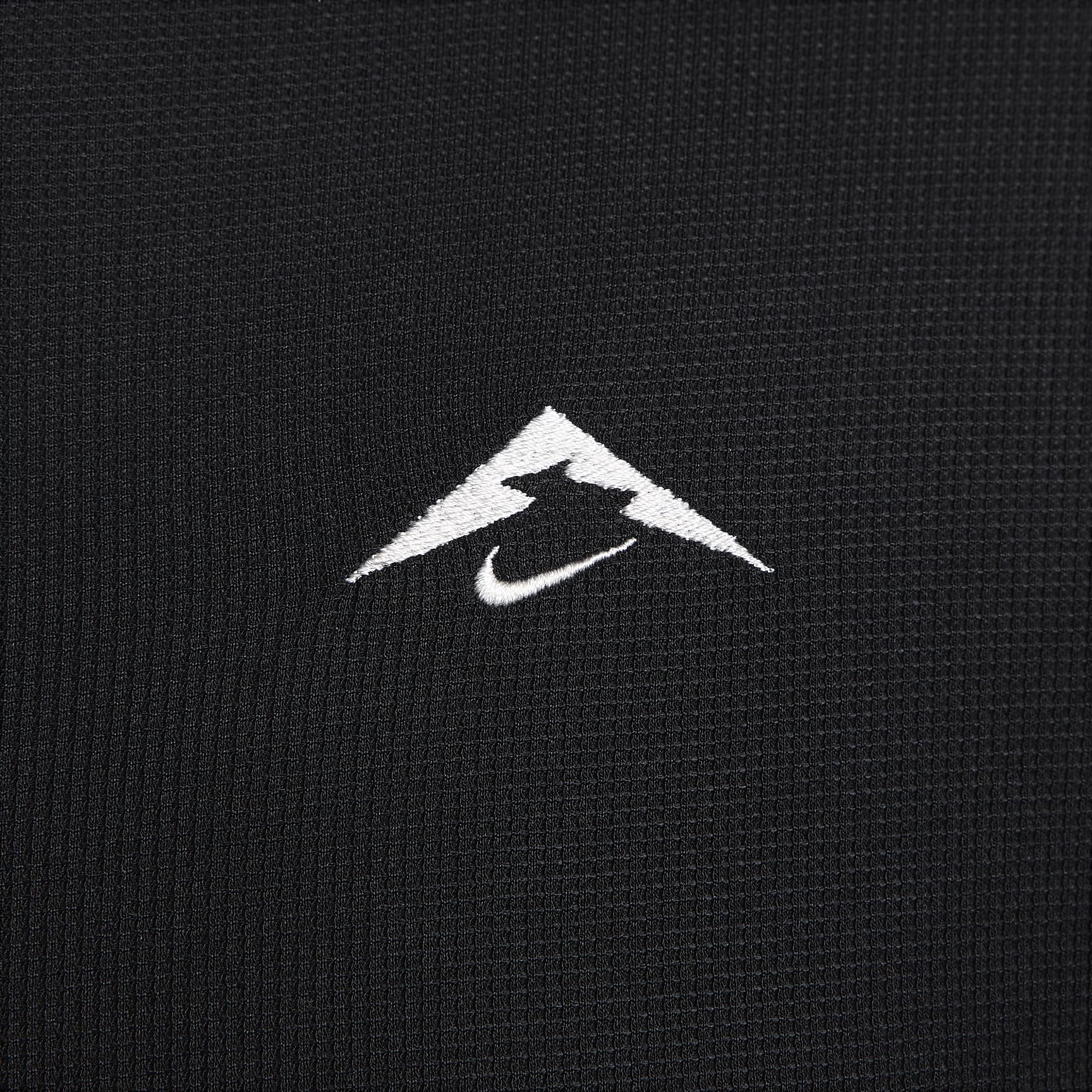Nike Trail Men's Dri-FIT 1/2-Zip Mid Layer Top