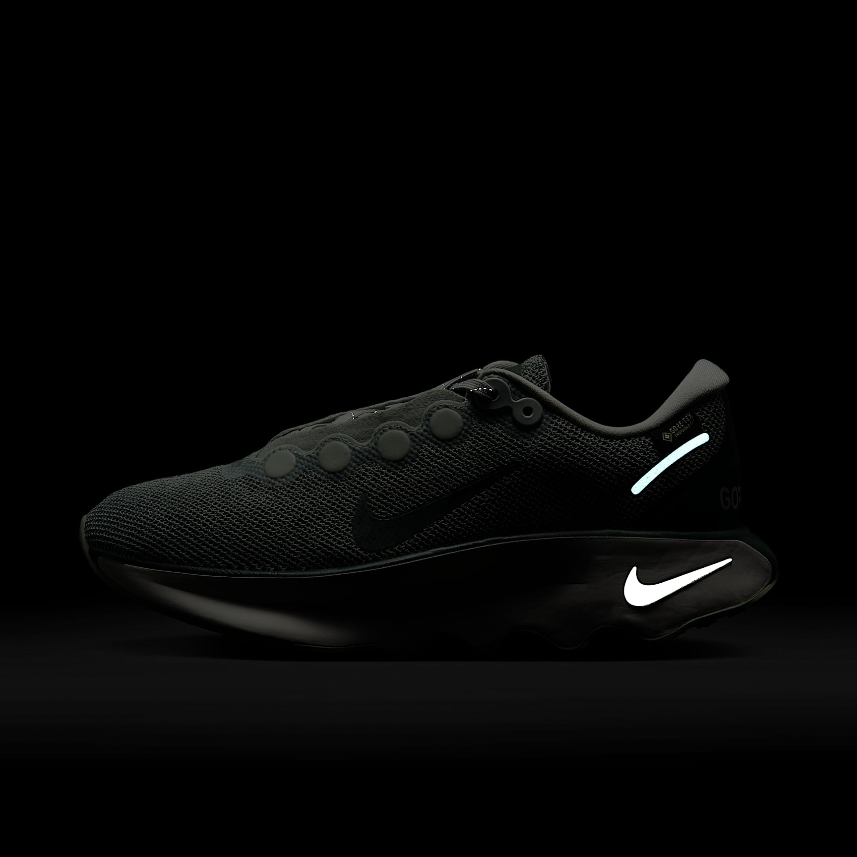 Nike Motiva GORE-TEX Women's Waterproof Walking Shoes