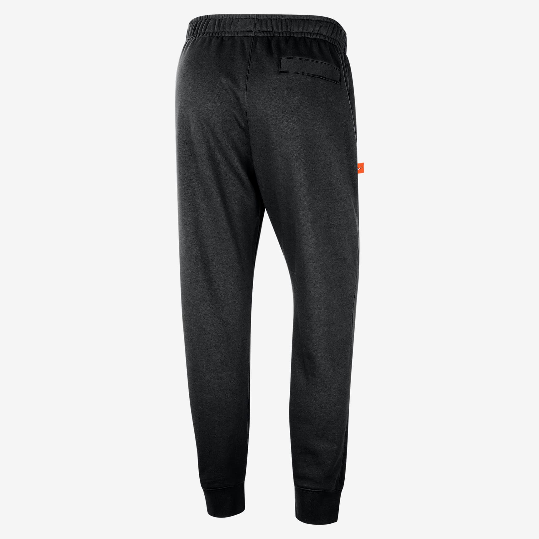 New York Knicks Club Courtside Men's Nike NBA Joggers