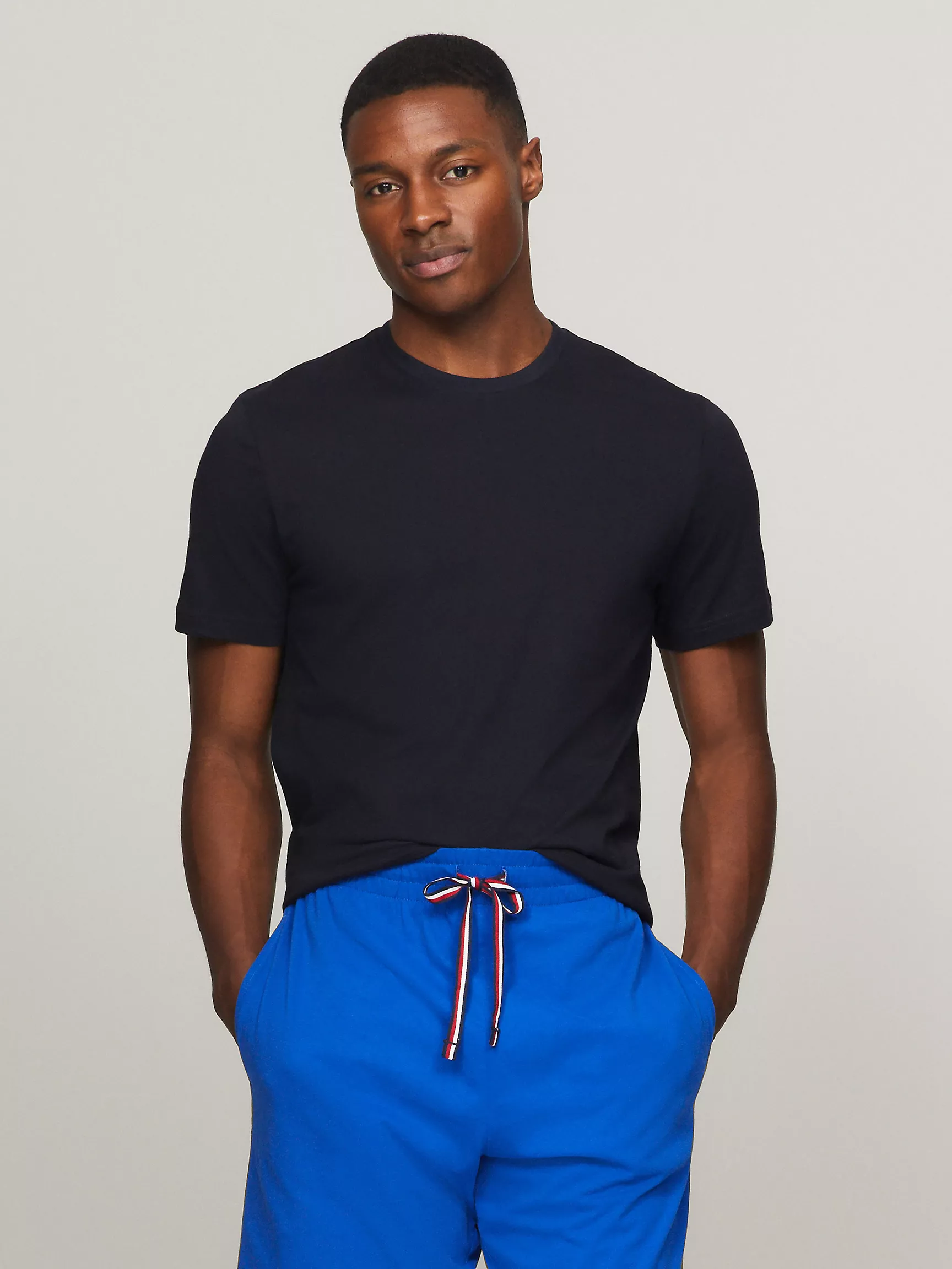 Мужское нижнее белье Tommy Hilfiger, Классические хлопковые футболки с круглым вырезом (набор 3 шт.)