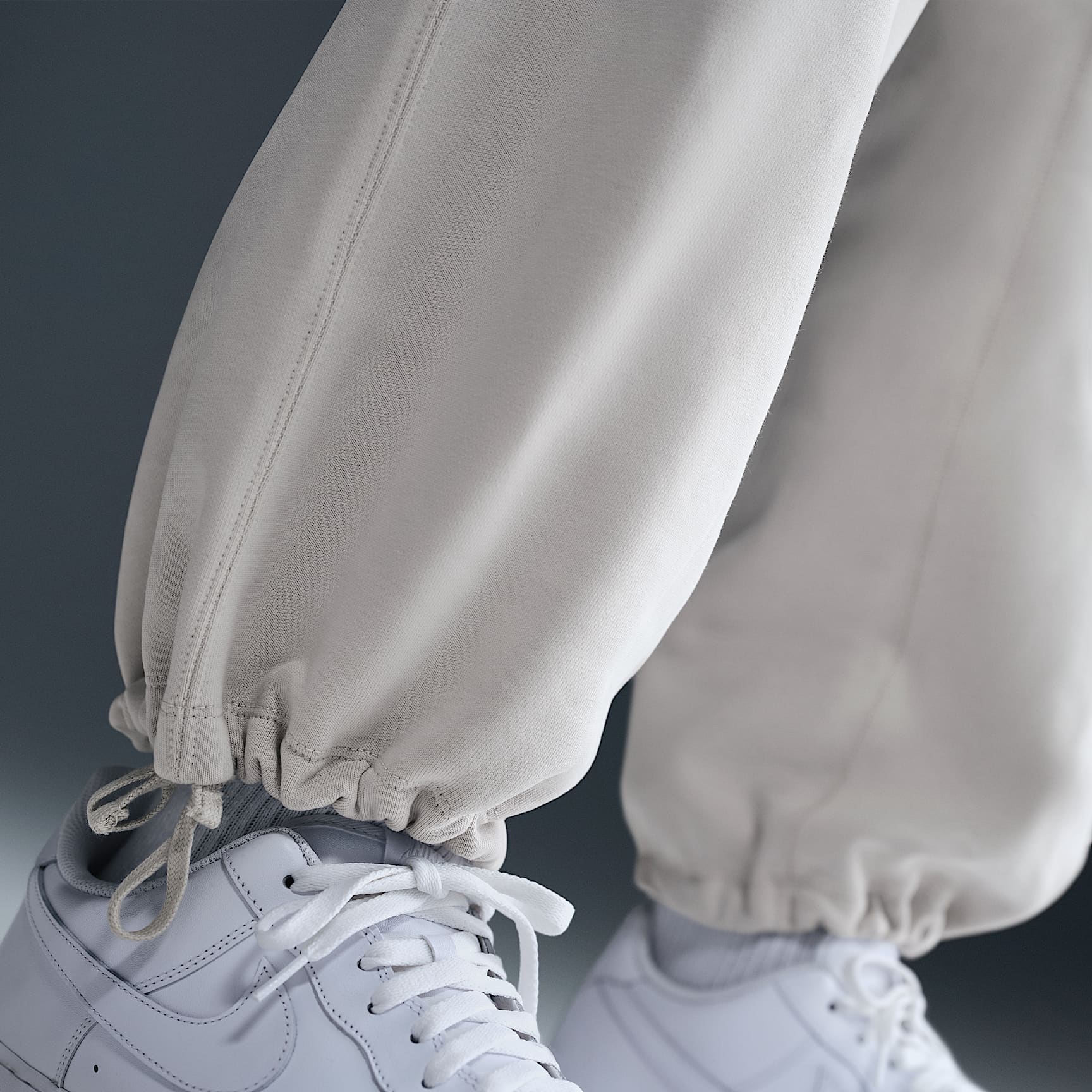 Nike Solo Swoosh Men's Open-Hem Fleece Pants