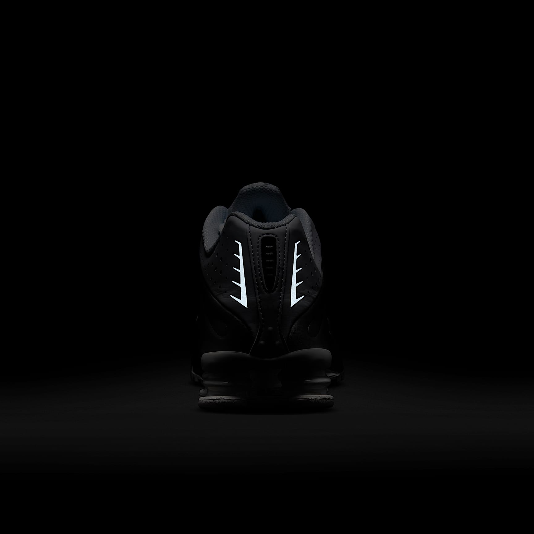 Nike Shox R4 Men's Shoes