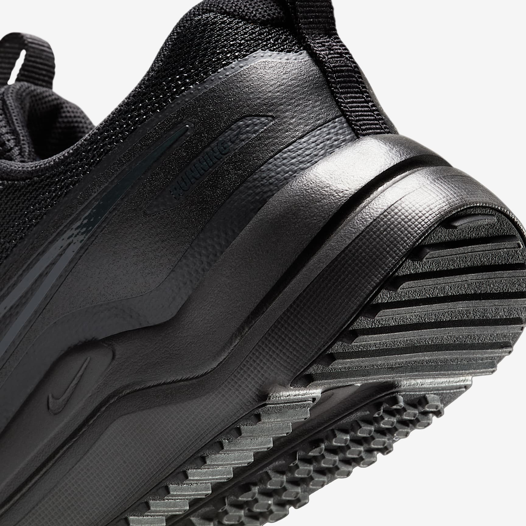 Nike Cosmic Runner Big Kids' Road Running Shoes