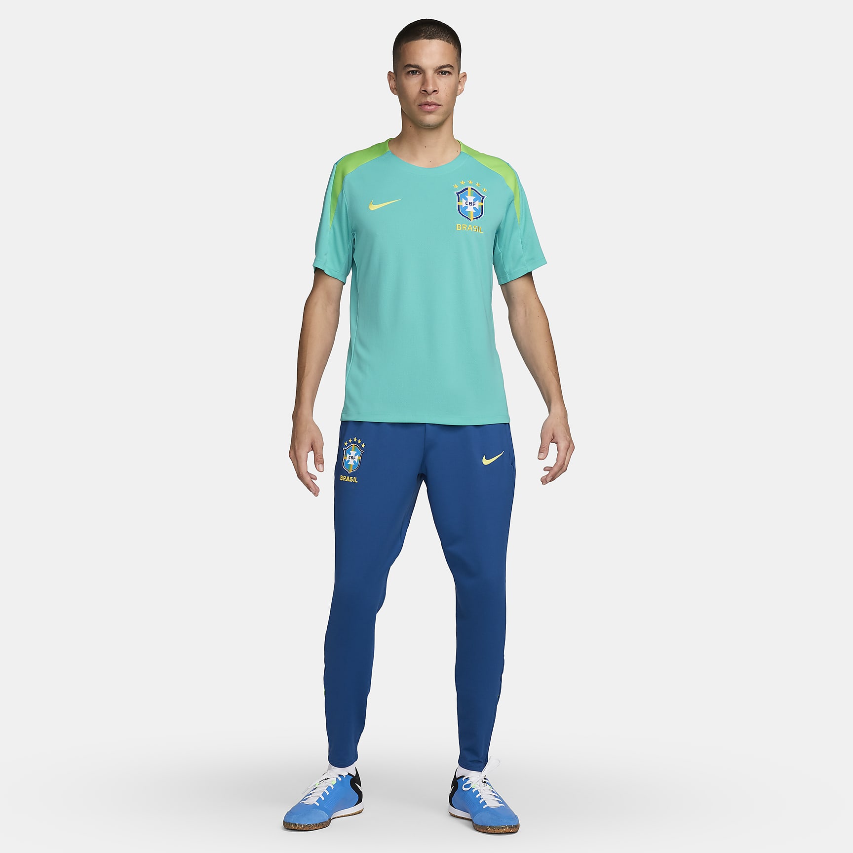 Brazil Strike Men's Nike Dri-FIT Soccer Short-Sleeve Knit Top