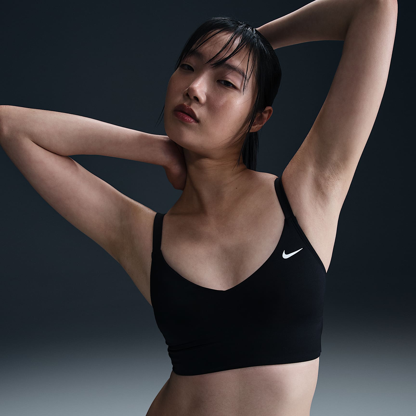 Nike Swim Essential Women's V-Neck Midkini
