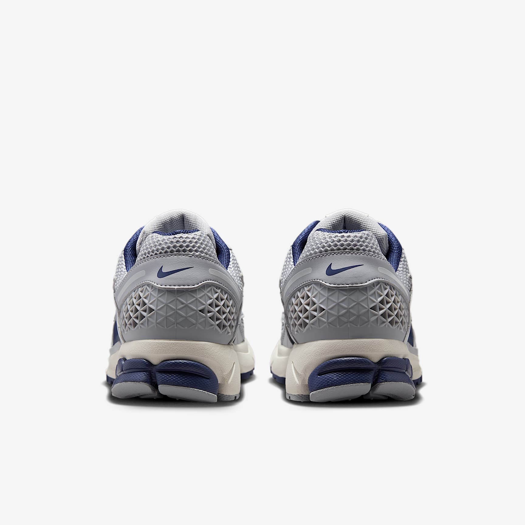 Nike Zoom Vomero 5 Men's Shoes