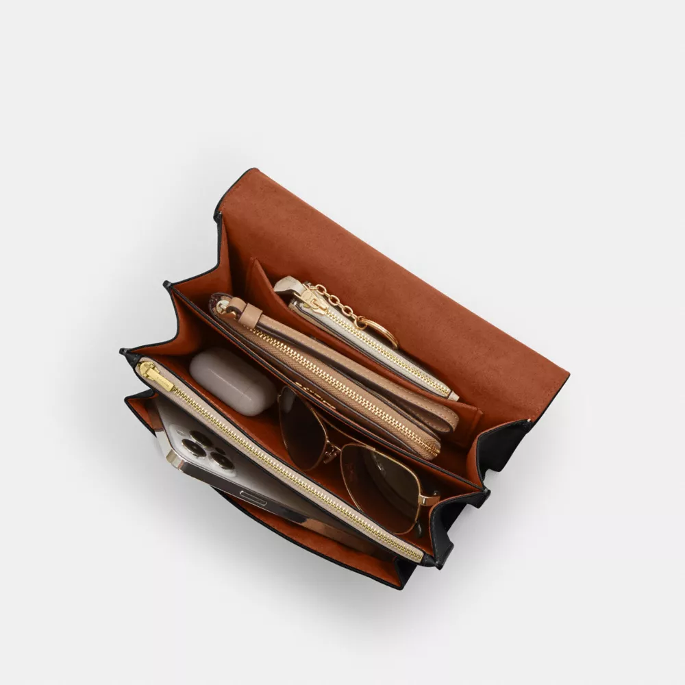 Сумка COACH Klare Crossbody Bag In Signature Canvas