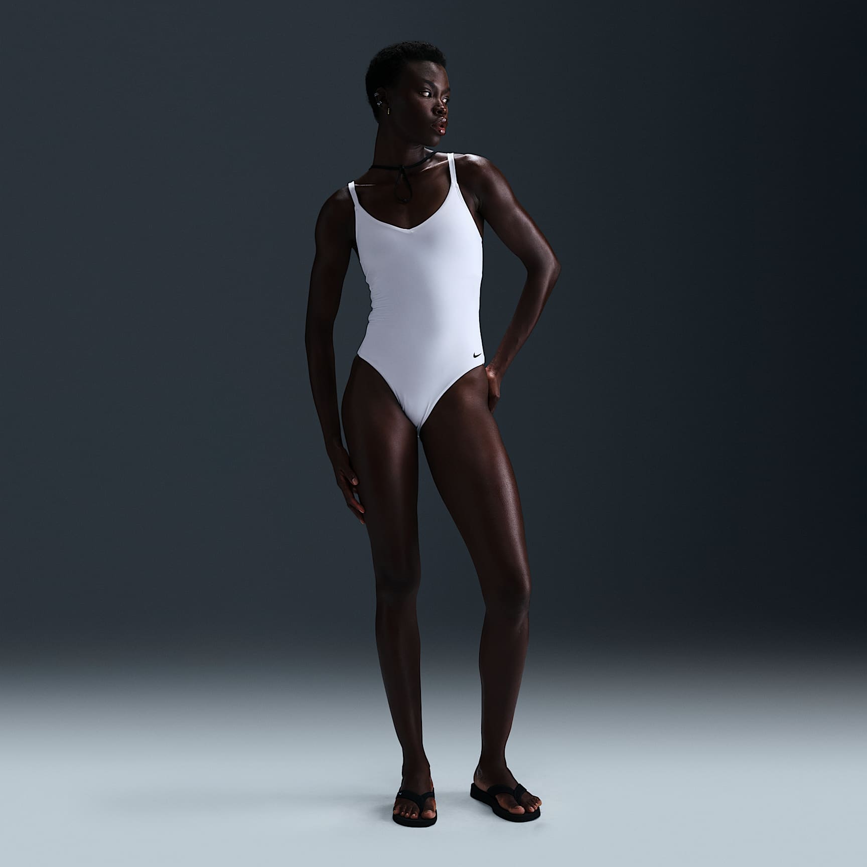 Nike Swim Essential Women's V-Neck One-Piece