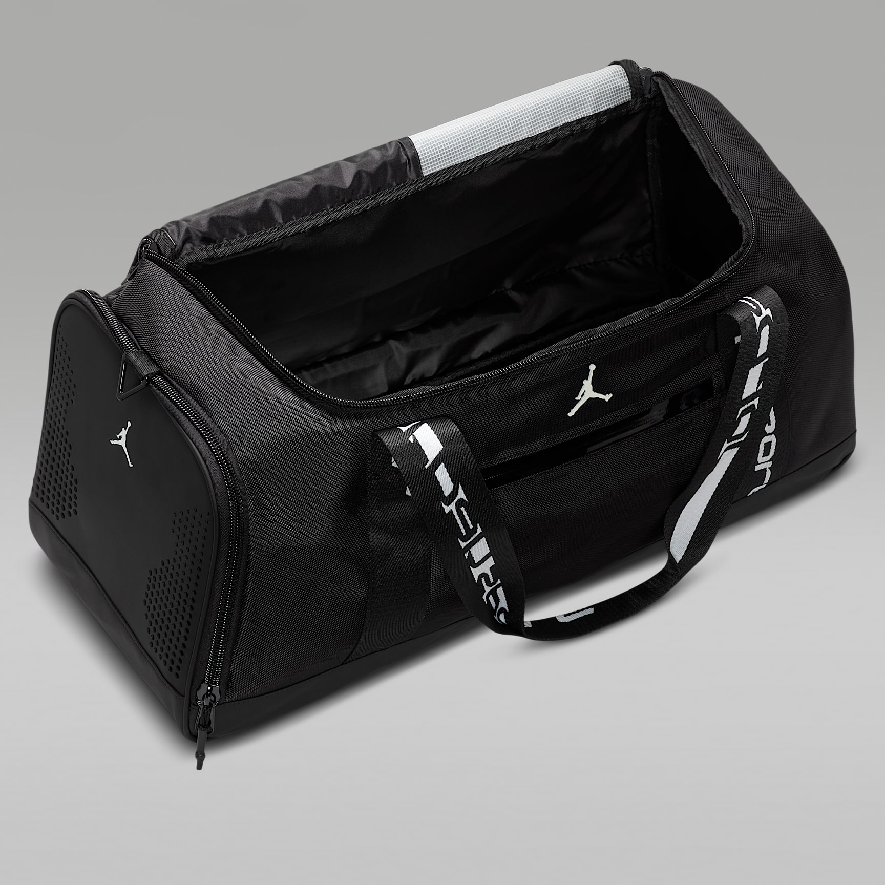 Jordan Sport Duffle Bag (47.5L)