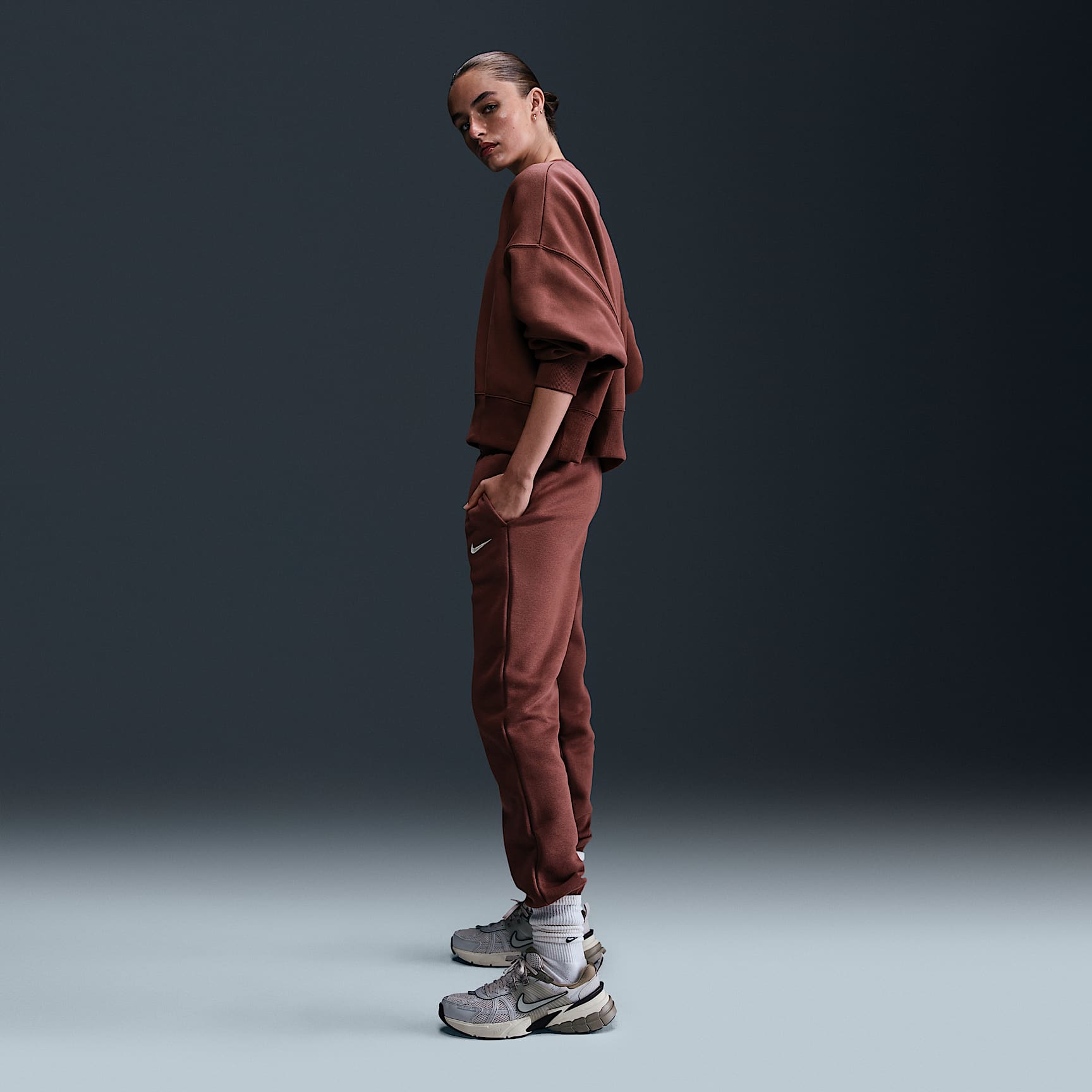 Nike Sportswear Phoenix Fleece Women's Mid-Rise Sweatpants