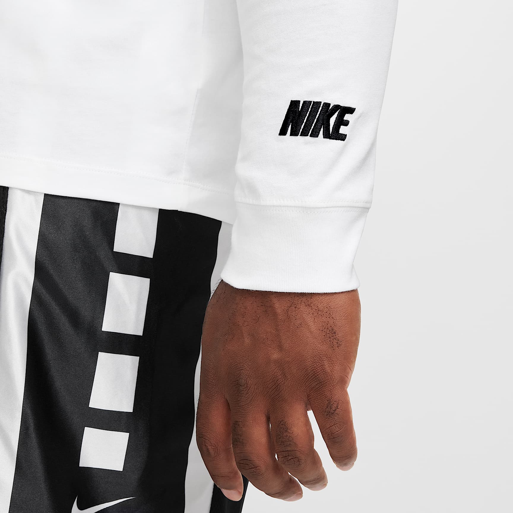 Nike Men's Long-Sleeve Basketball T-Shirt