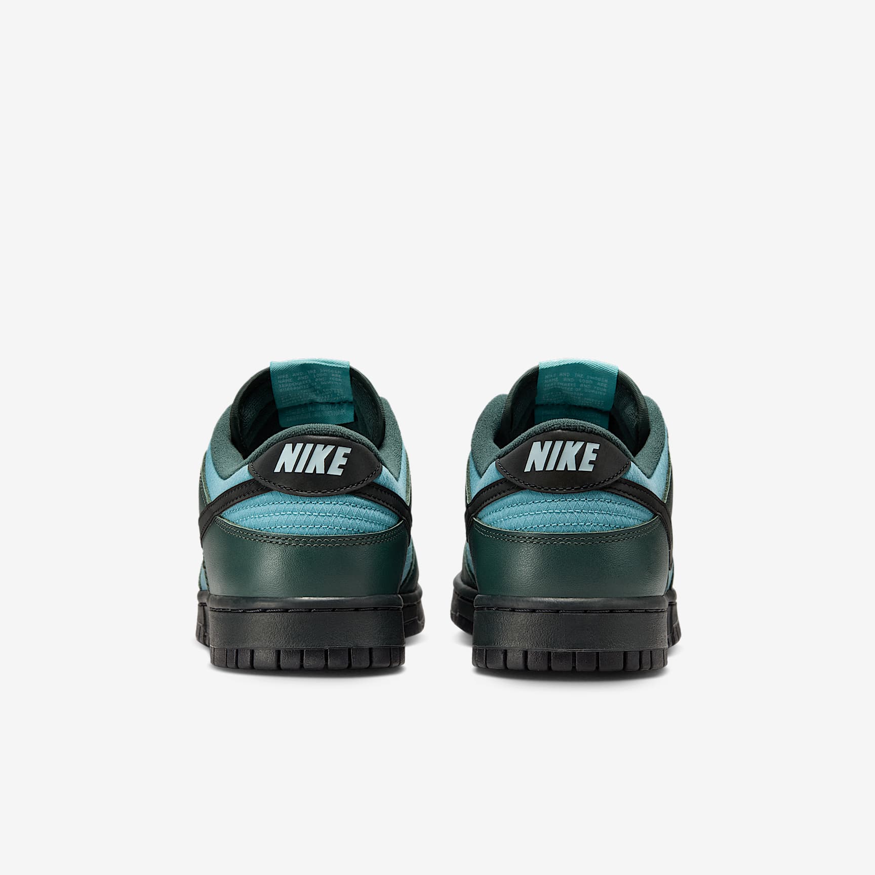 Nike Dunk Low Retro SE Men's Winterized Shoes