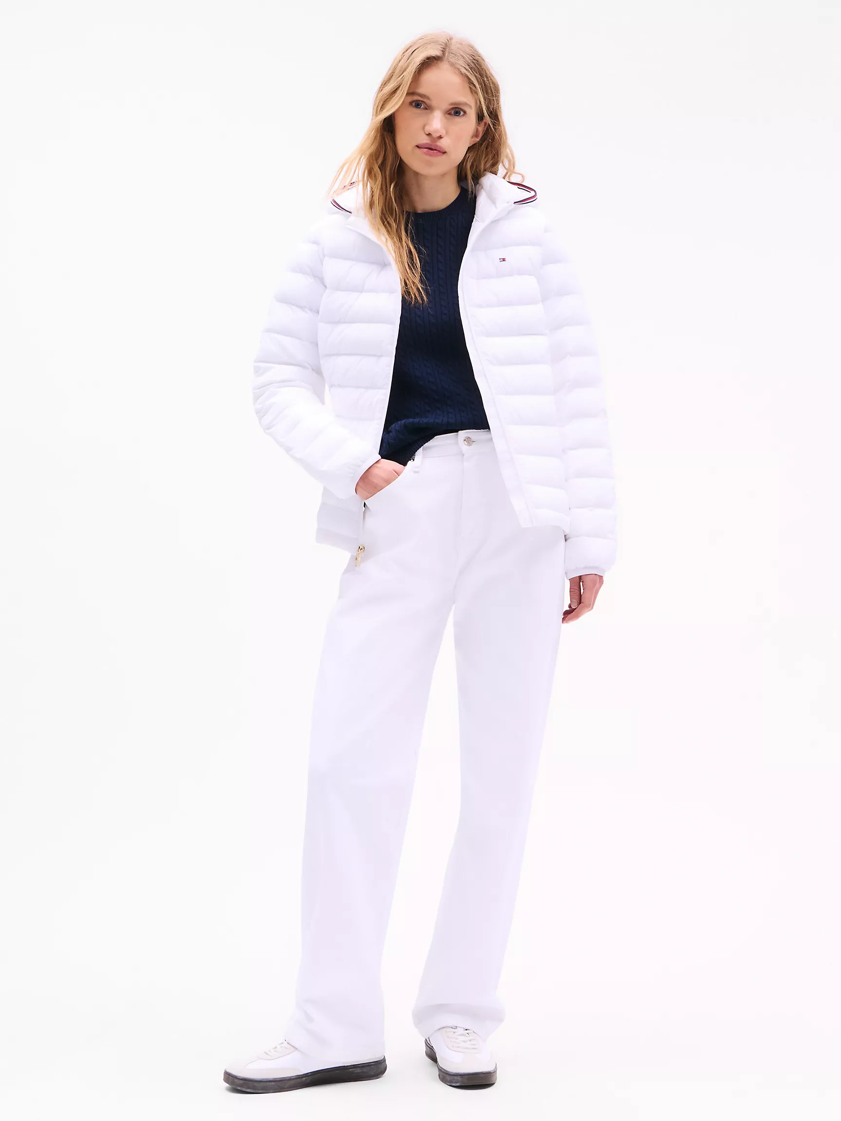 Женская куртка Tommy Hilfiger, Легкий пуховик с капюшоном