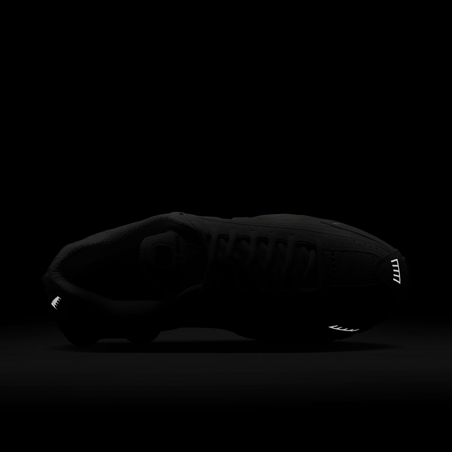 Nike Shox R4 Women's Shoes