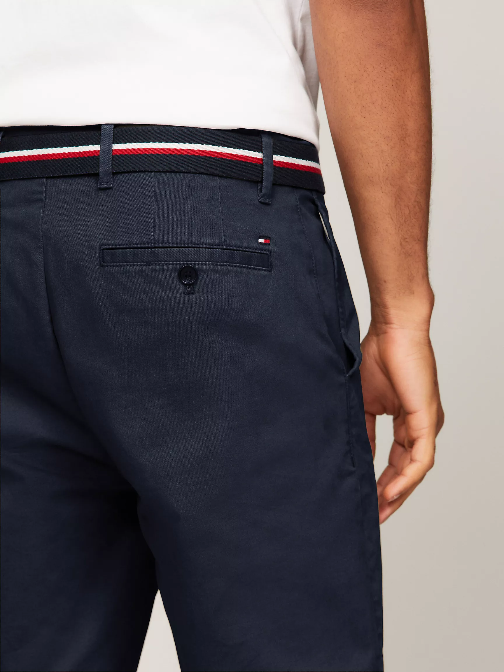 Мужские шорты Tommy Hilfiger, Твиловые шорты с поясом (9 дюймов)