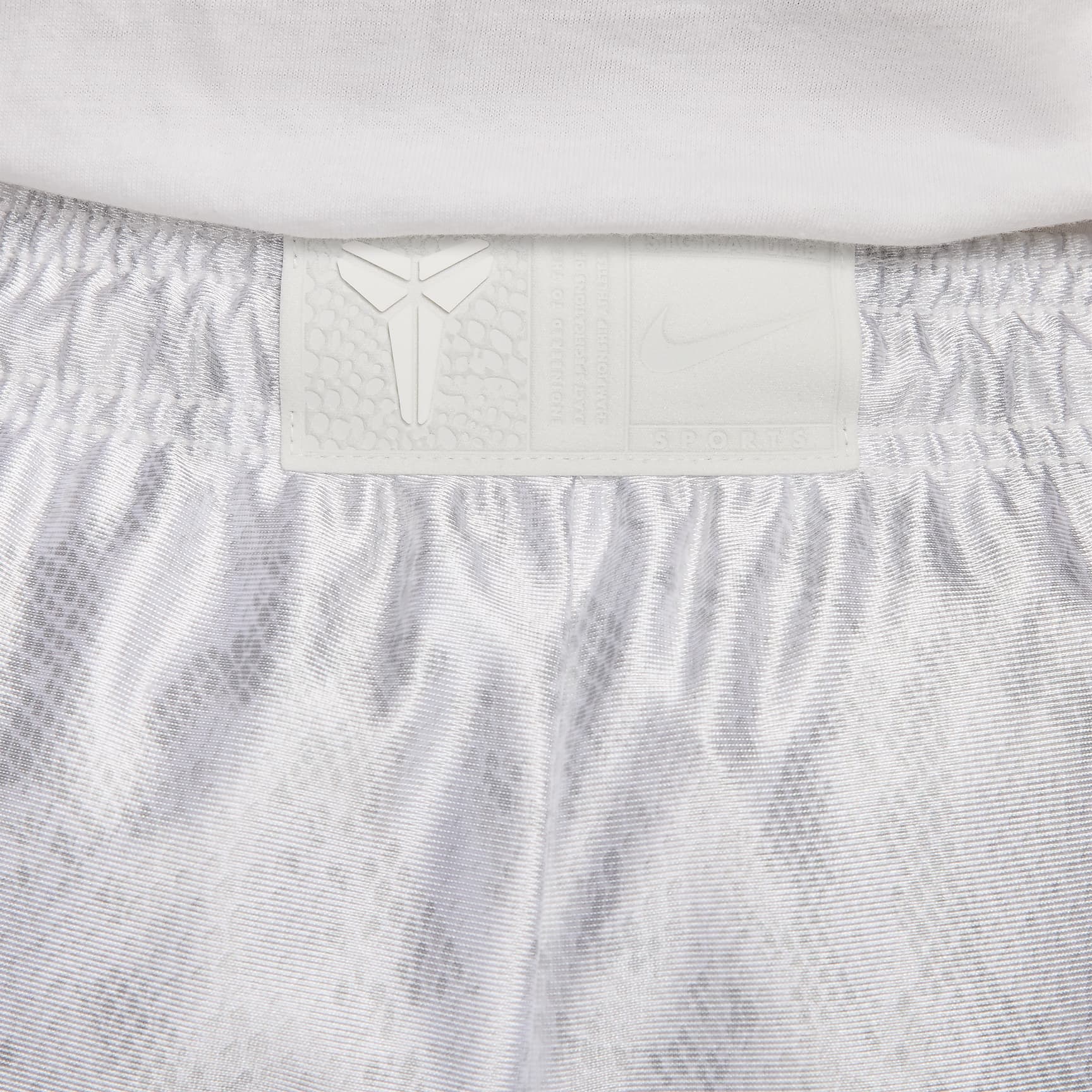 Kobe Men's 6" Nike Dri-FIT Standard Issue Reversible Basketball Shorts