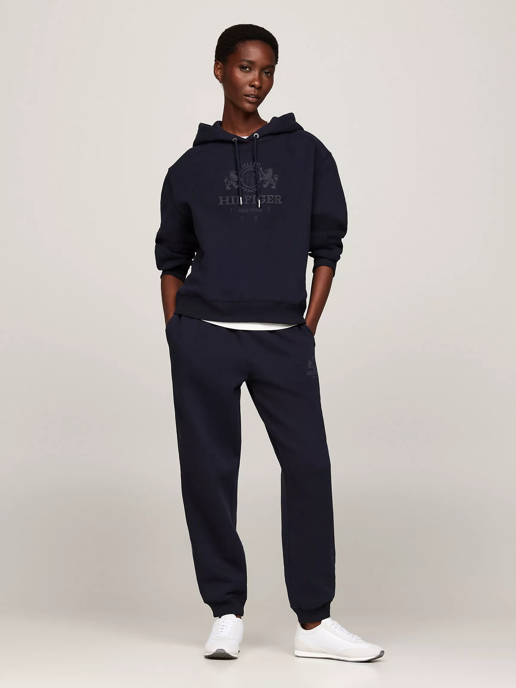 Женские брюки Tommy Hilfiger, Спортивные брюки-джоггеры с подворотами и вышитым логотипом