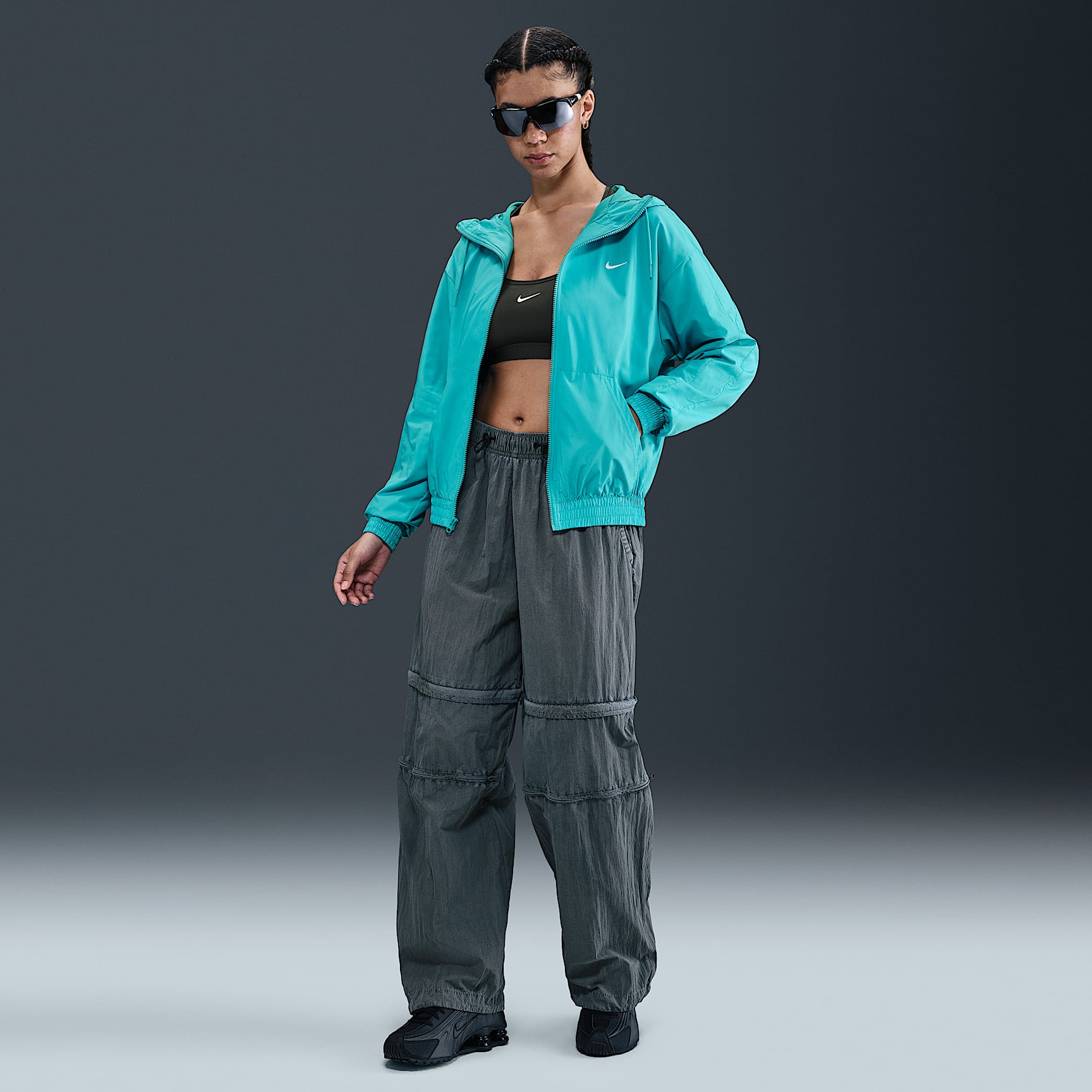 Nike Sportswear Classic Wovens Women's Loose UV Protection Hooded Jacket