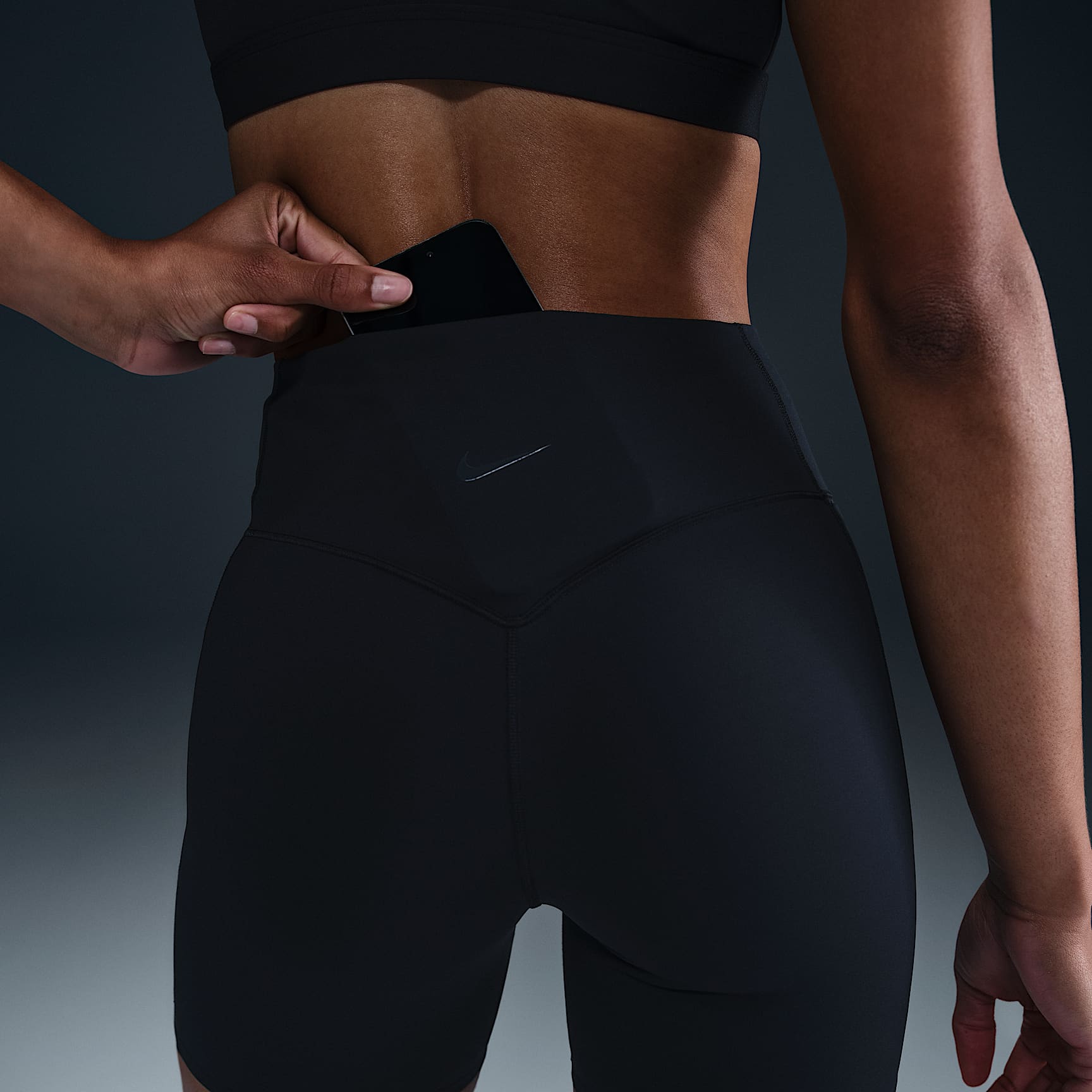 Nike Universa Women's Medium-Support High-Waisted 5" Biker Shorts with Pockets
