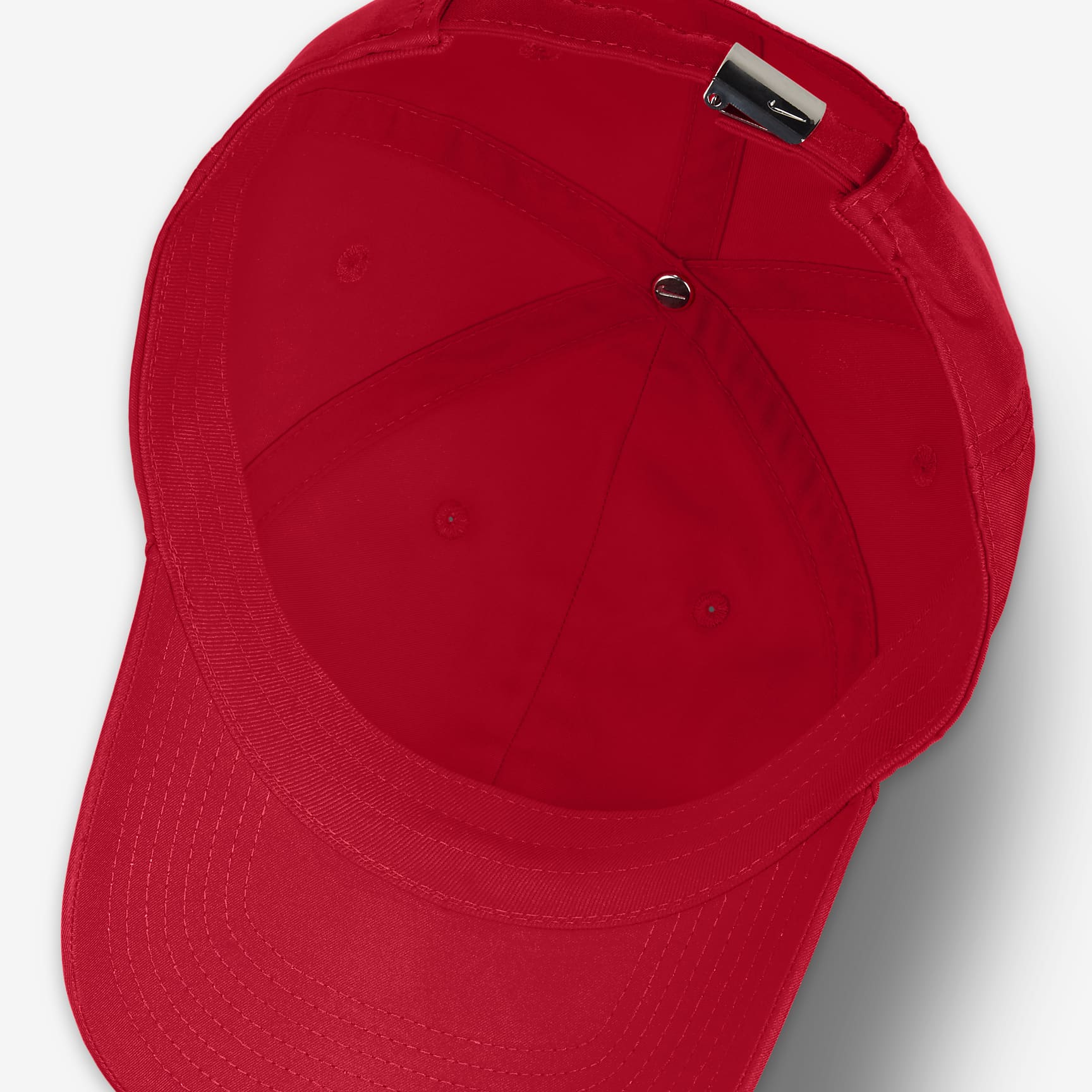 Nike Dri-FIT Club Unstructured Metal Swoosh Cap