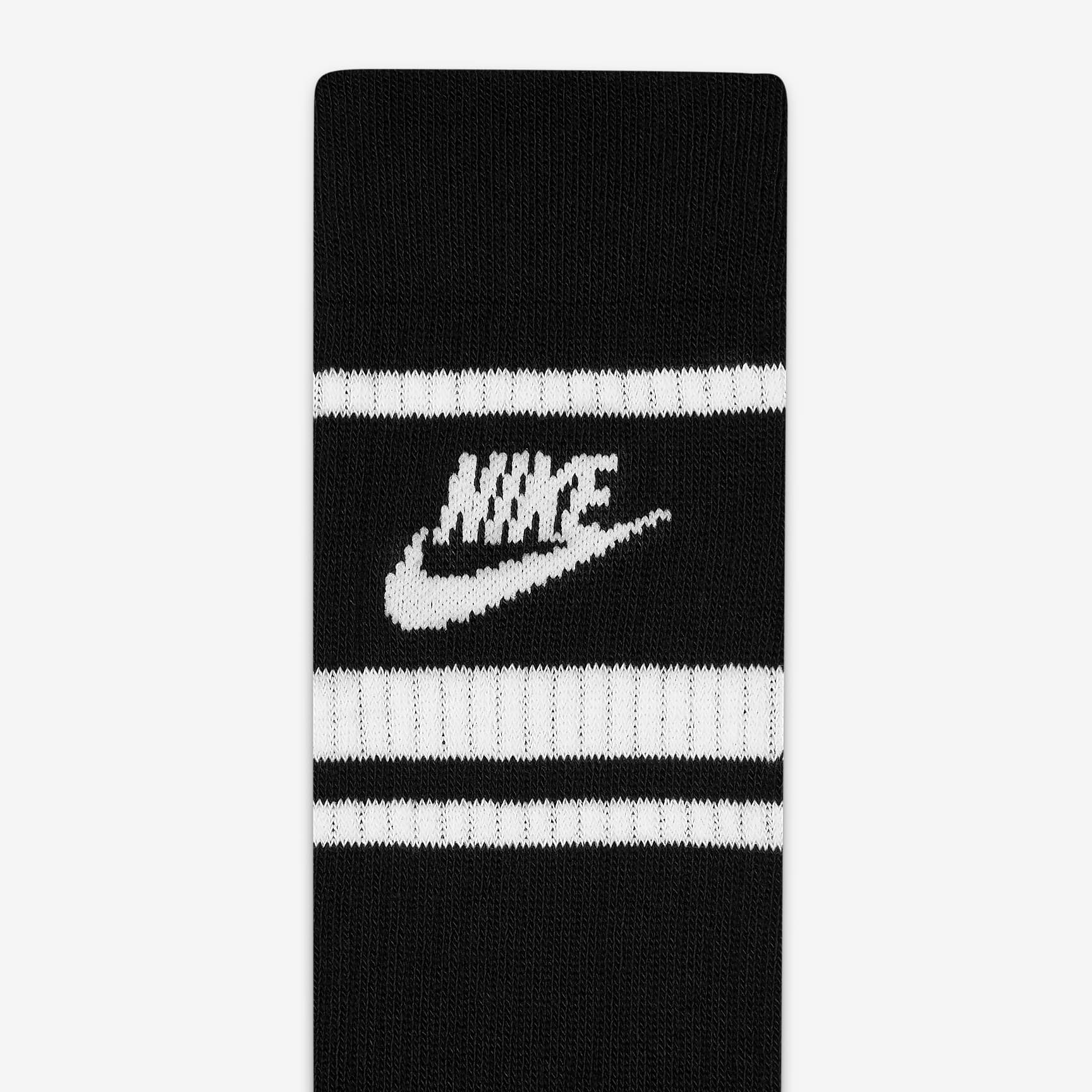 Nike Sportswear Dri-FIT Everyday Essential Crew Socks (3 Pairs)