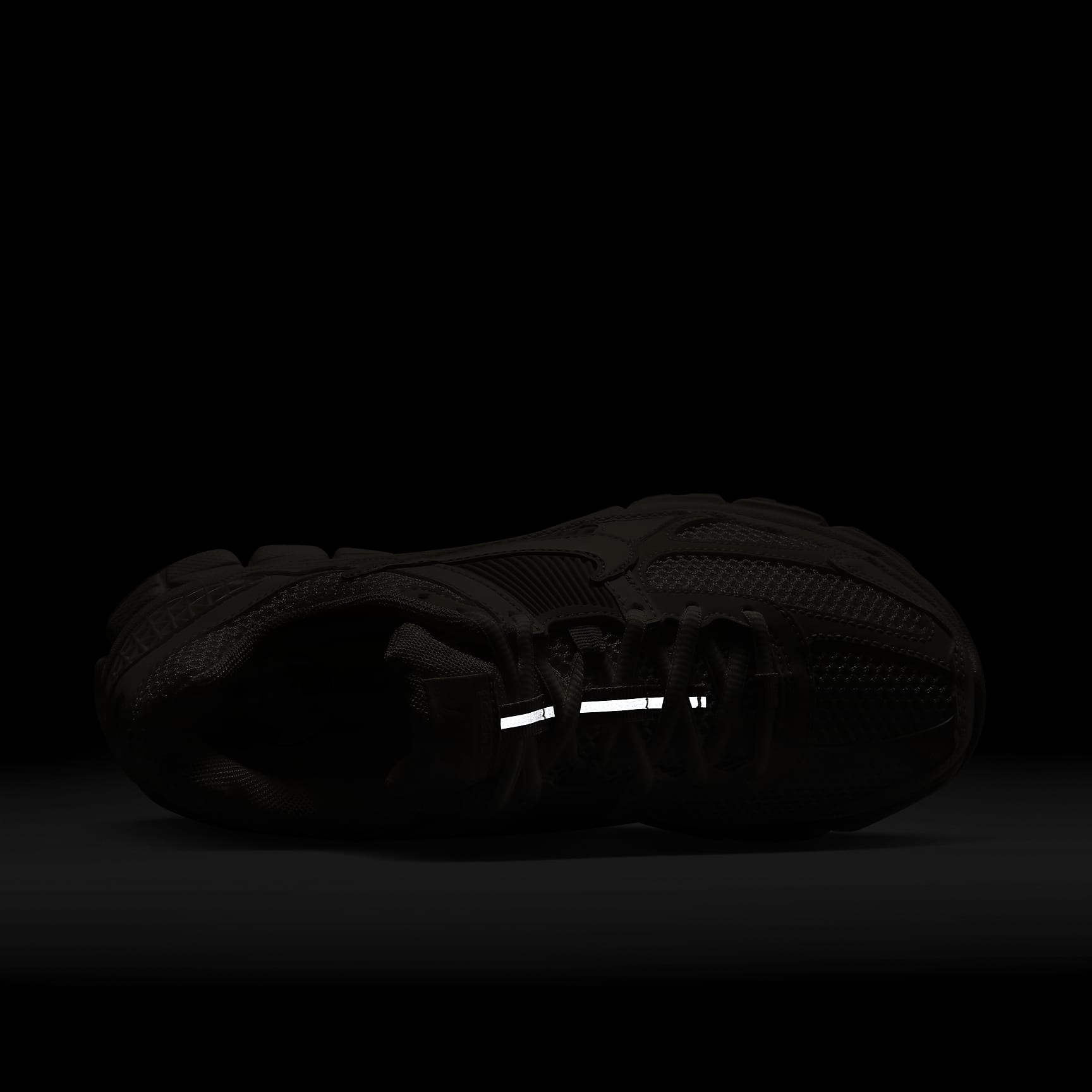 Nike Zoom Vomero 5 Women's Shoes