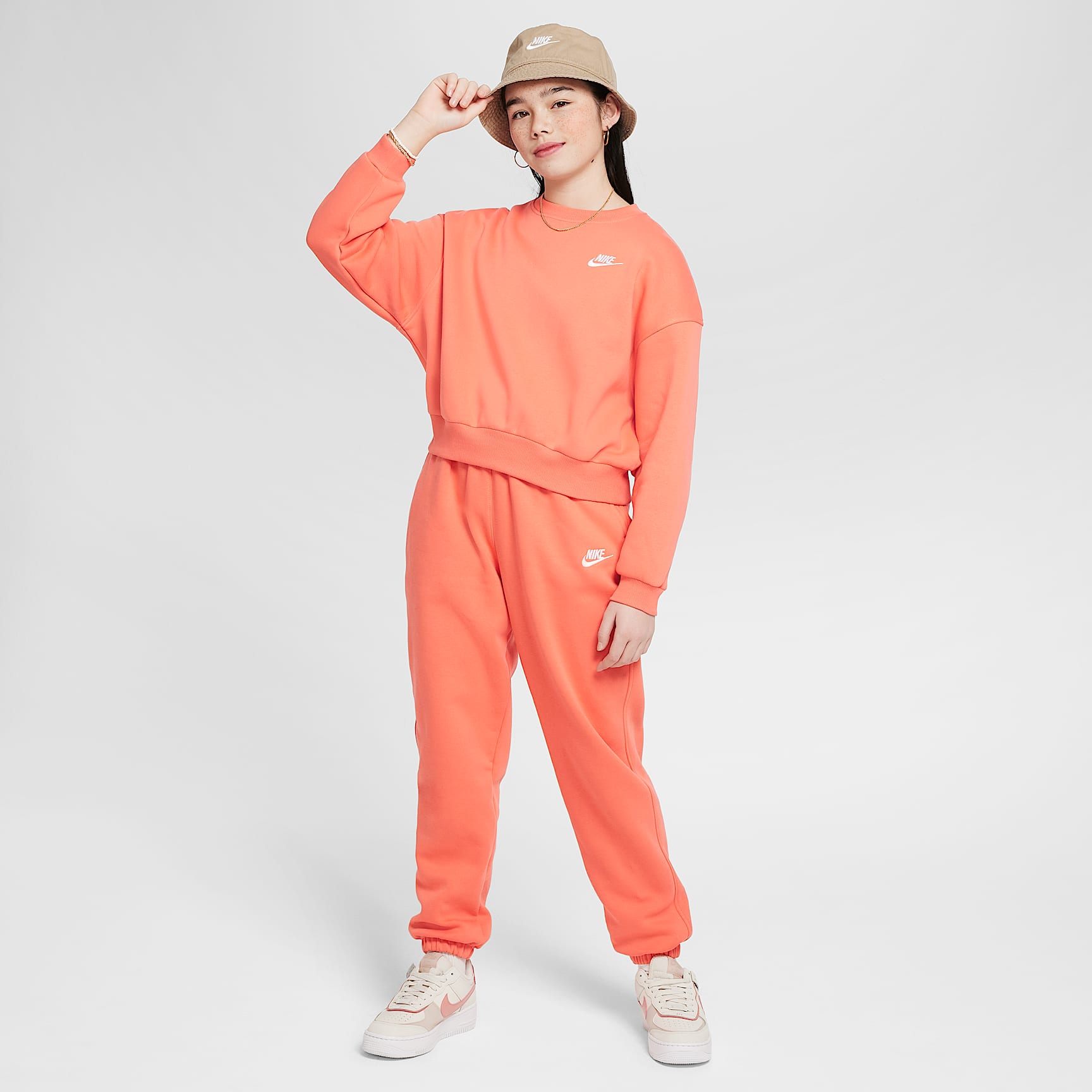 Nike Sportswear Club Fleece Girls' Boxy Crew-Neck Sweatshirt
