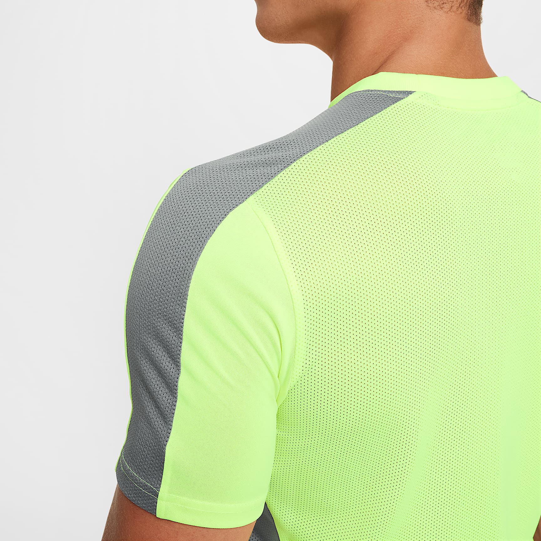 Nike Academy Men's Dri-FIT Short-Sleeve Soccer Top