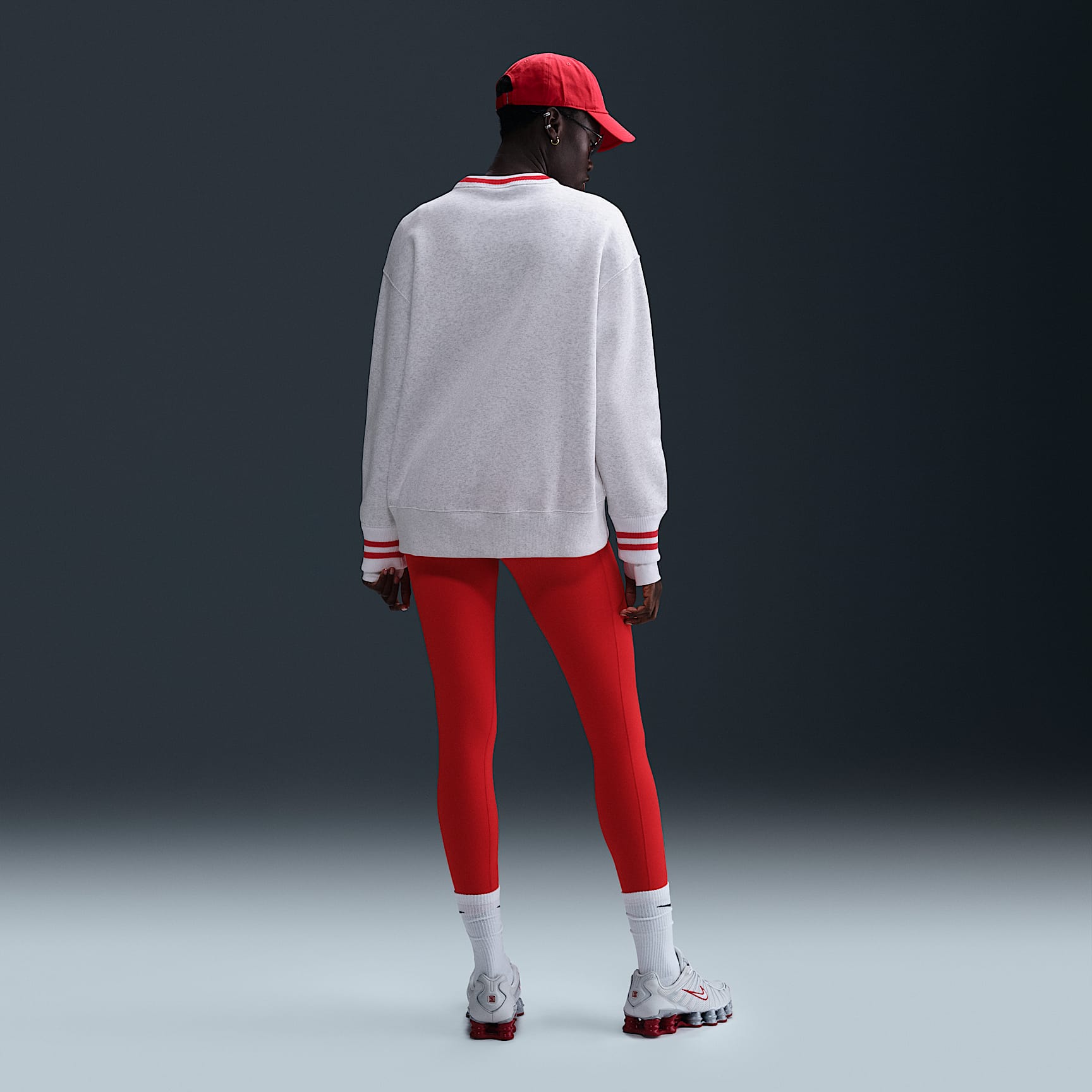 Nike Sportswear Phoenix Fleece Women's Oversized Graphic Crew-Neck Sweatshirt