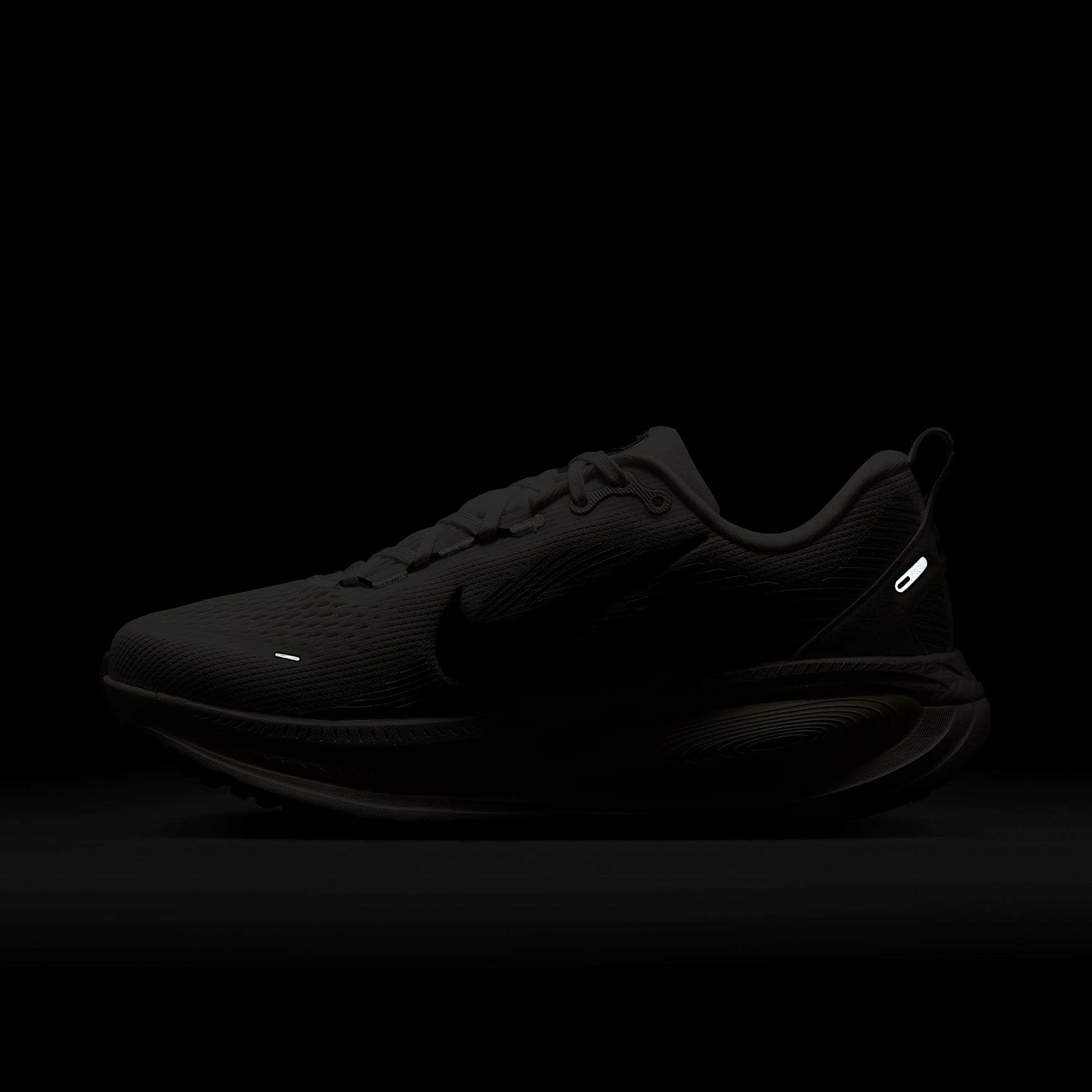 Nike Vomero 18 Women's Road Running Shoes
