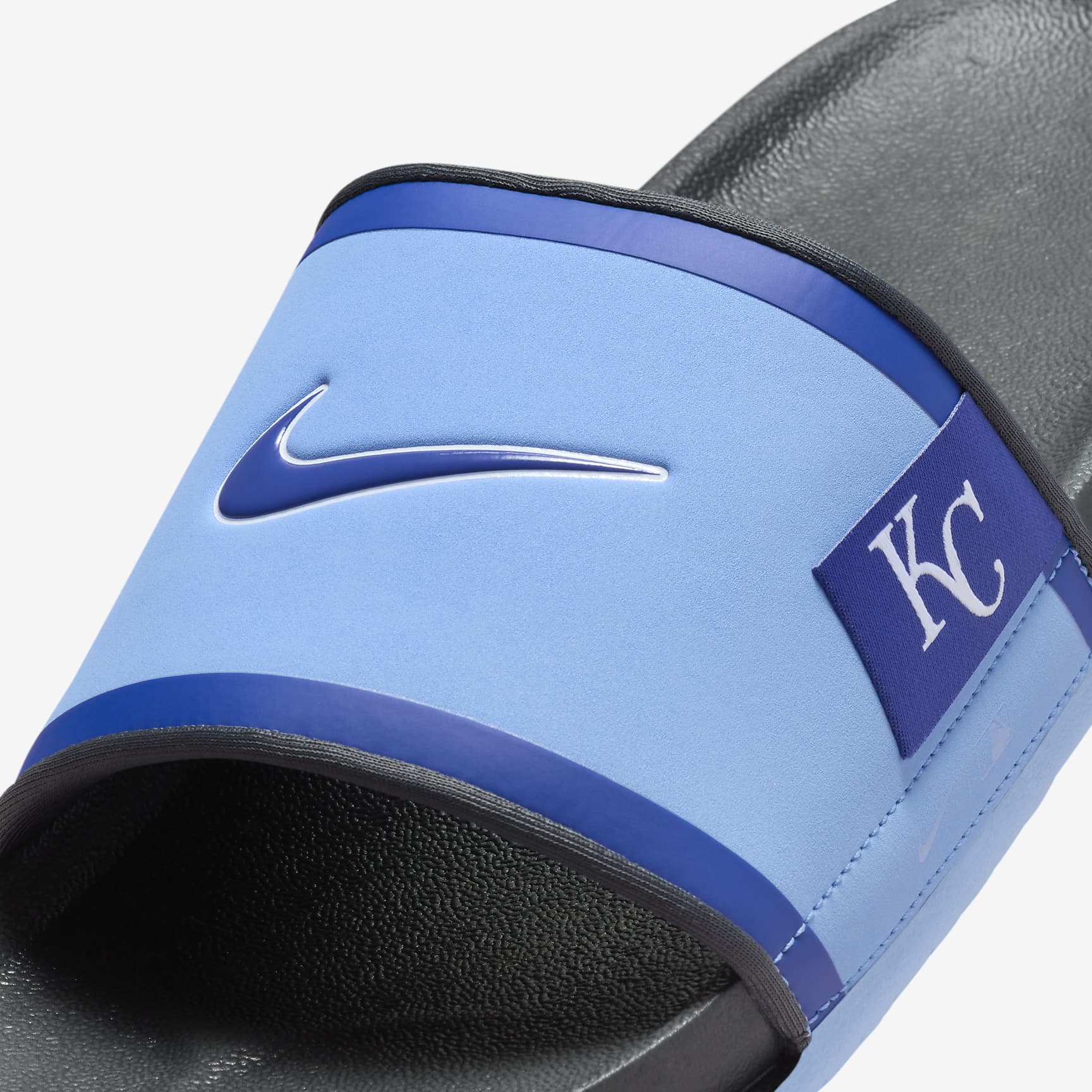 Nike Offcourt (Kansas City Royals) Offcourt Slides