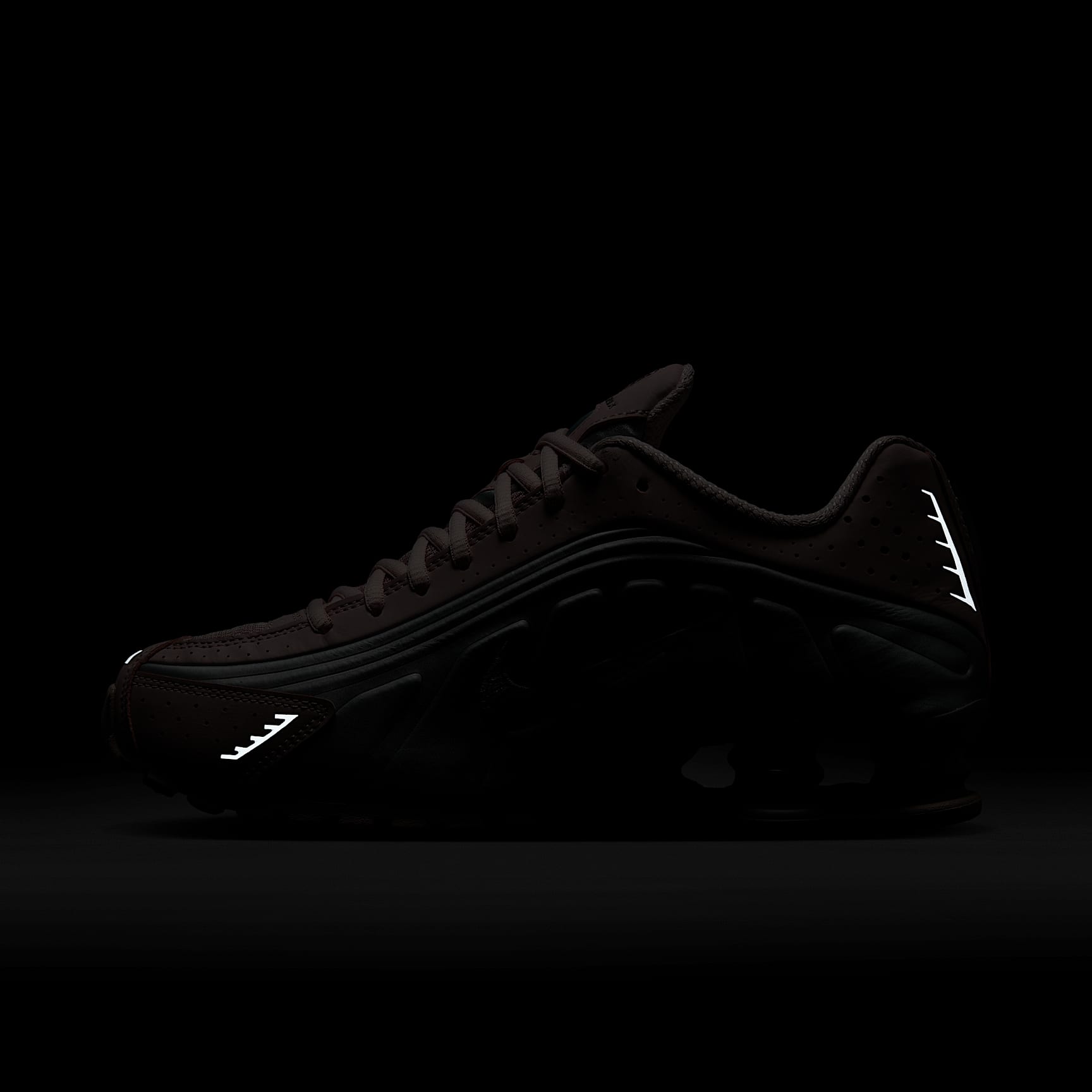 Nike Shox R4 Women's Shoes