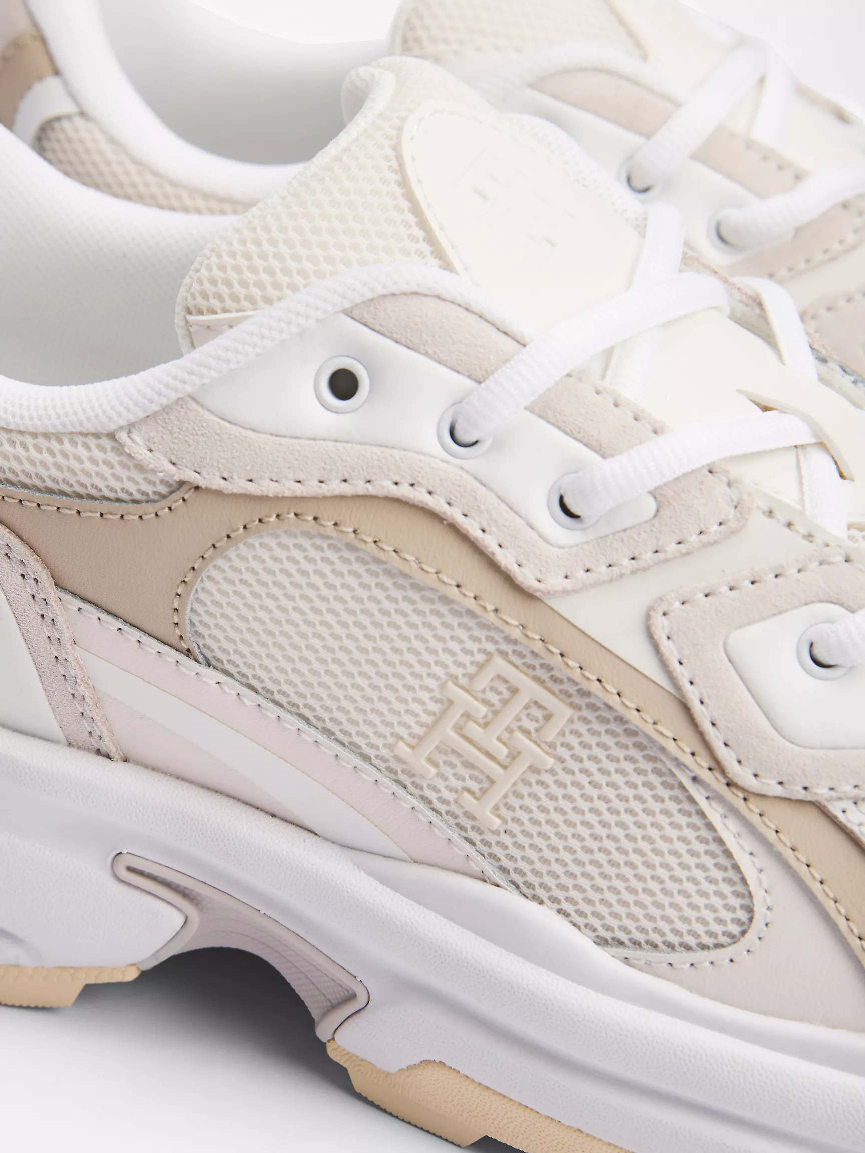 Женские кроссовки Tommy Hilfiger, Кроссовки в уличном стиле с монограммой