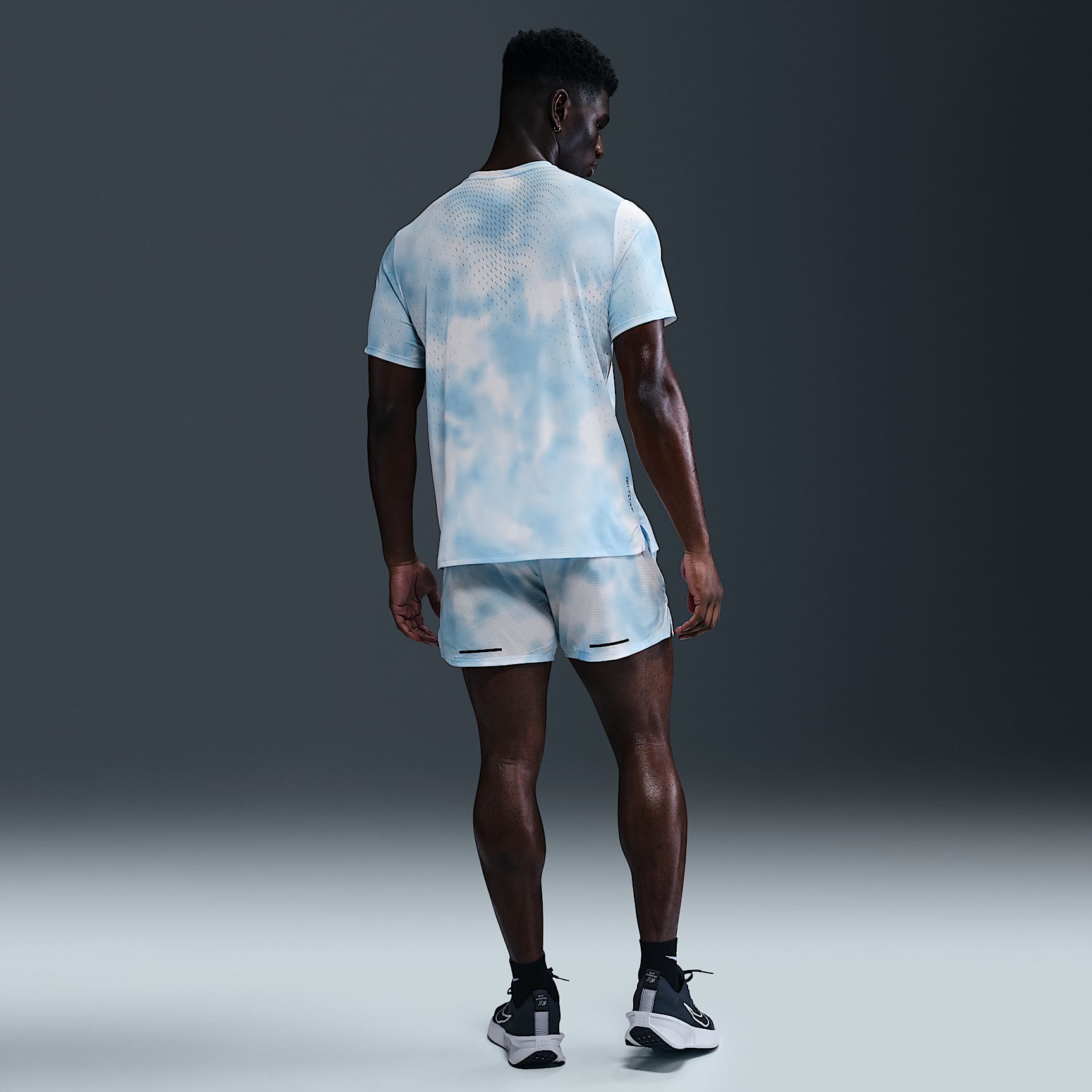 Nike Running Division Breathe Men's Dri-FIT ADV Short-Sleeve Running Top