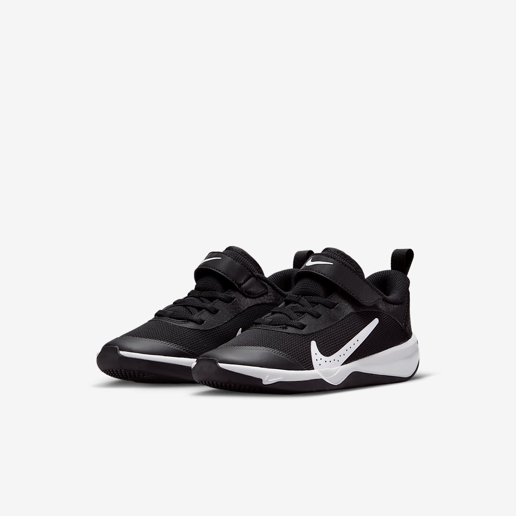 Nike Omni Multi-Court Little Kids' Shoes