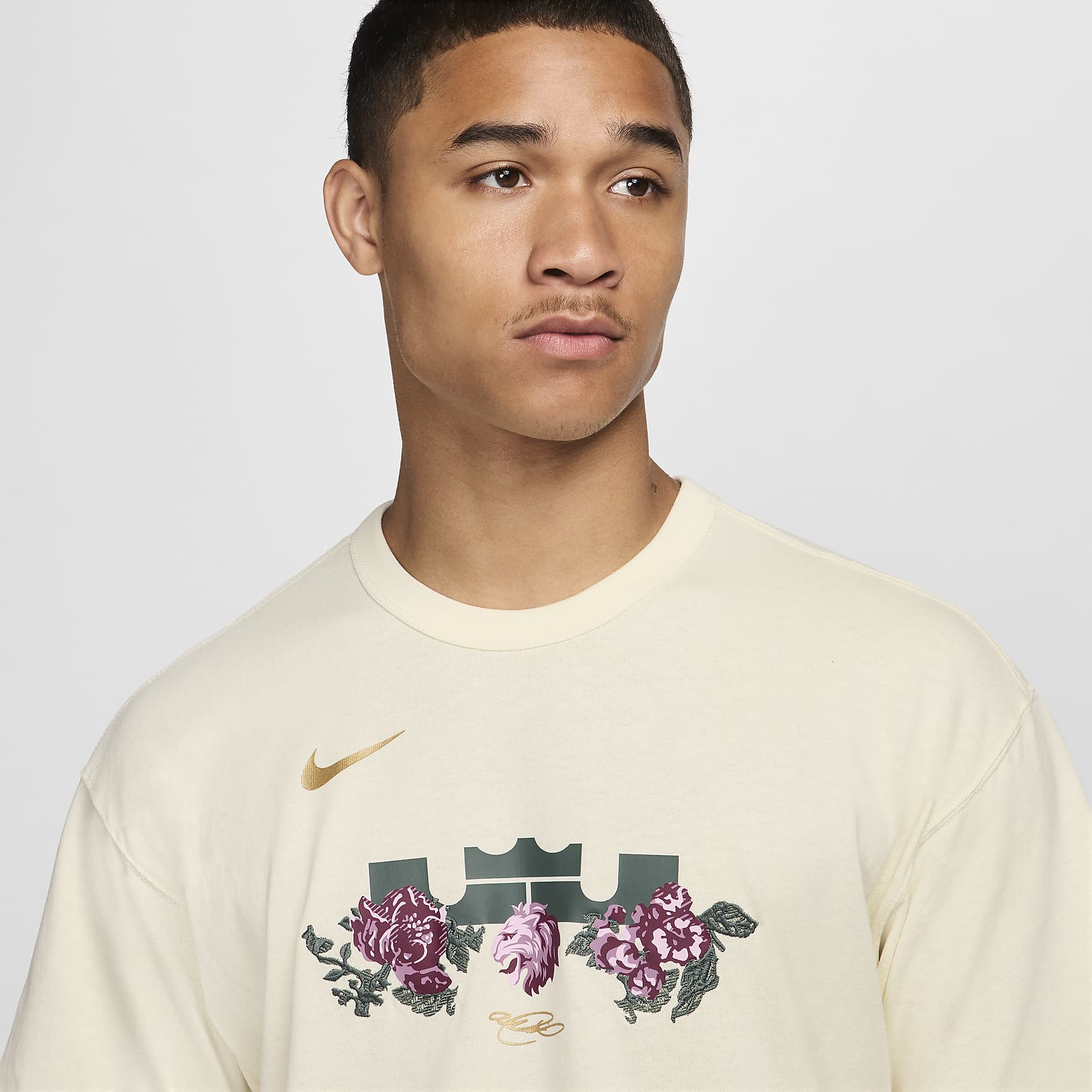 LeBron Men's Max90 Basketball T-Shirt