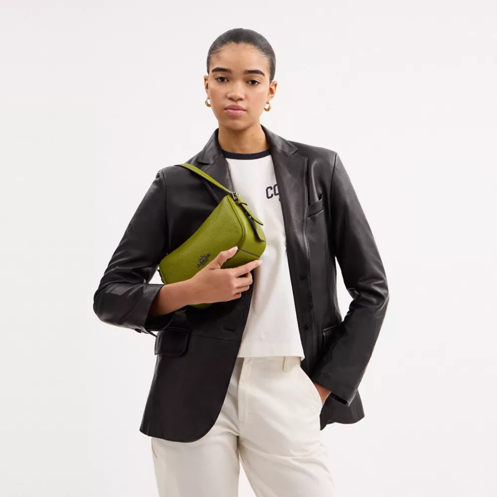Сумка COACH Kailey Shoulder Bag