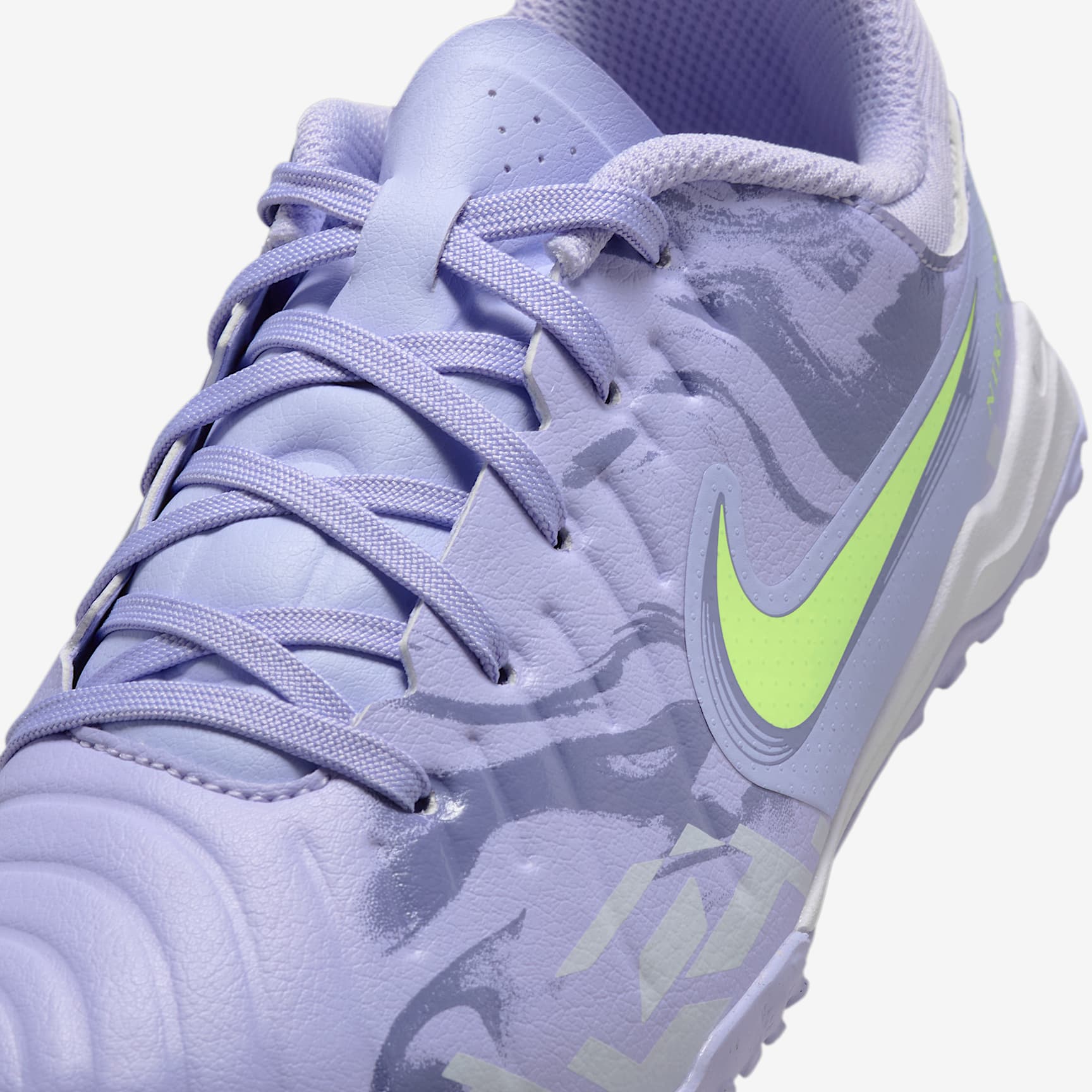 Nike United Jr. Tiempo Legend 10 Academy Big Kids' TF Low-Top Soccer Shoes