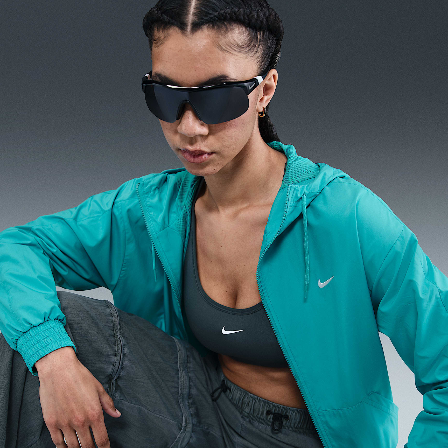 Nike Sportswear Classic Wovens Women's Loose UV Protection Hooded Jacket