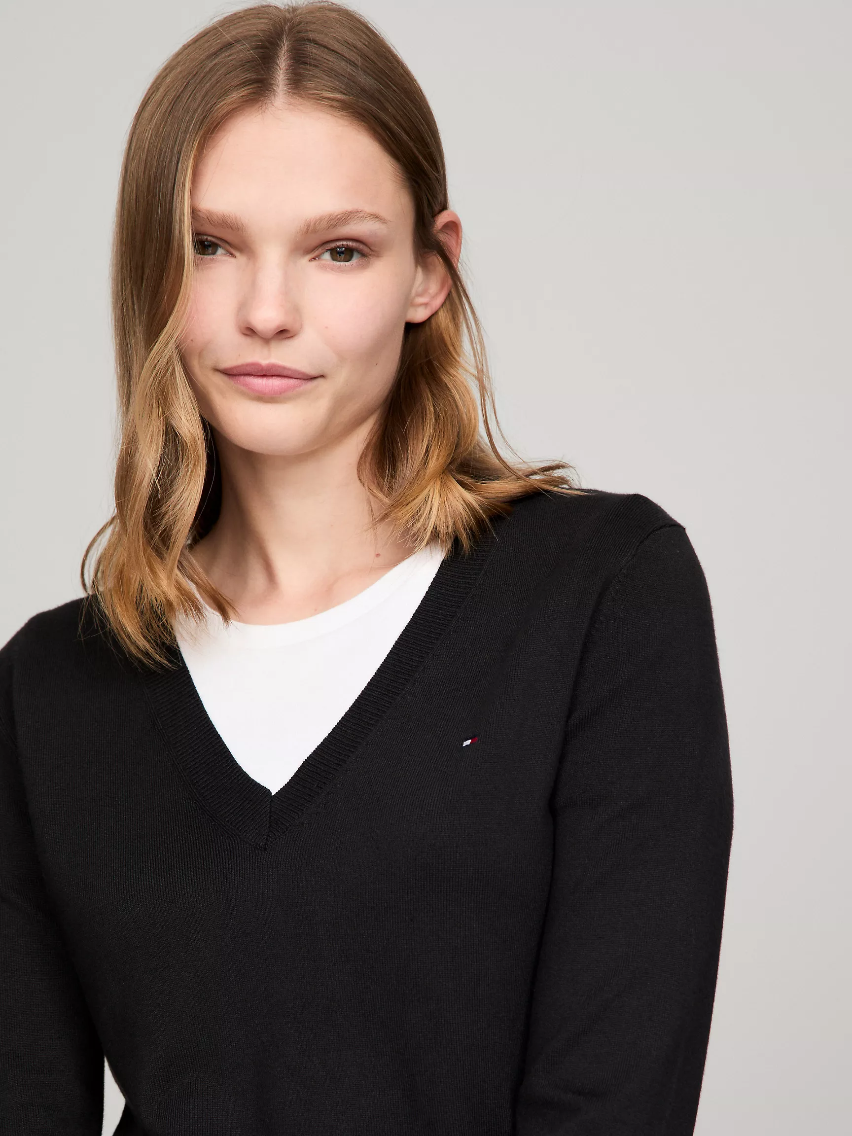Женский свитер Tommy Hilfiger, Вязаный свитер с V-образным вырезом из вискозной смеси