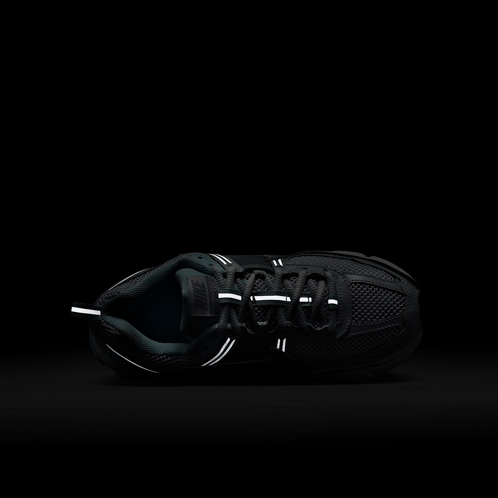 Nike Vomero 5 Big Kids' Shoes