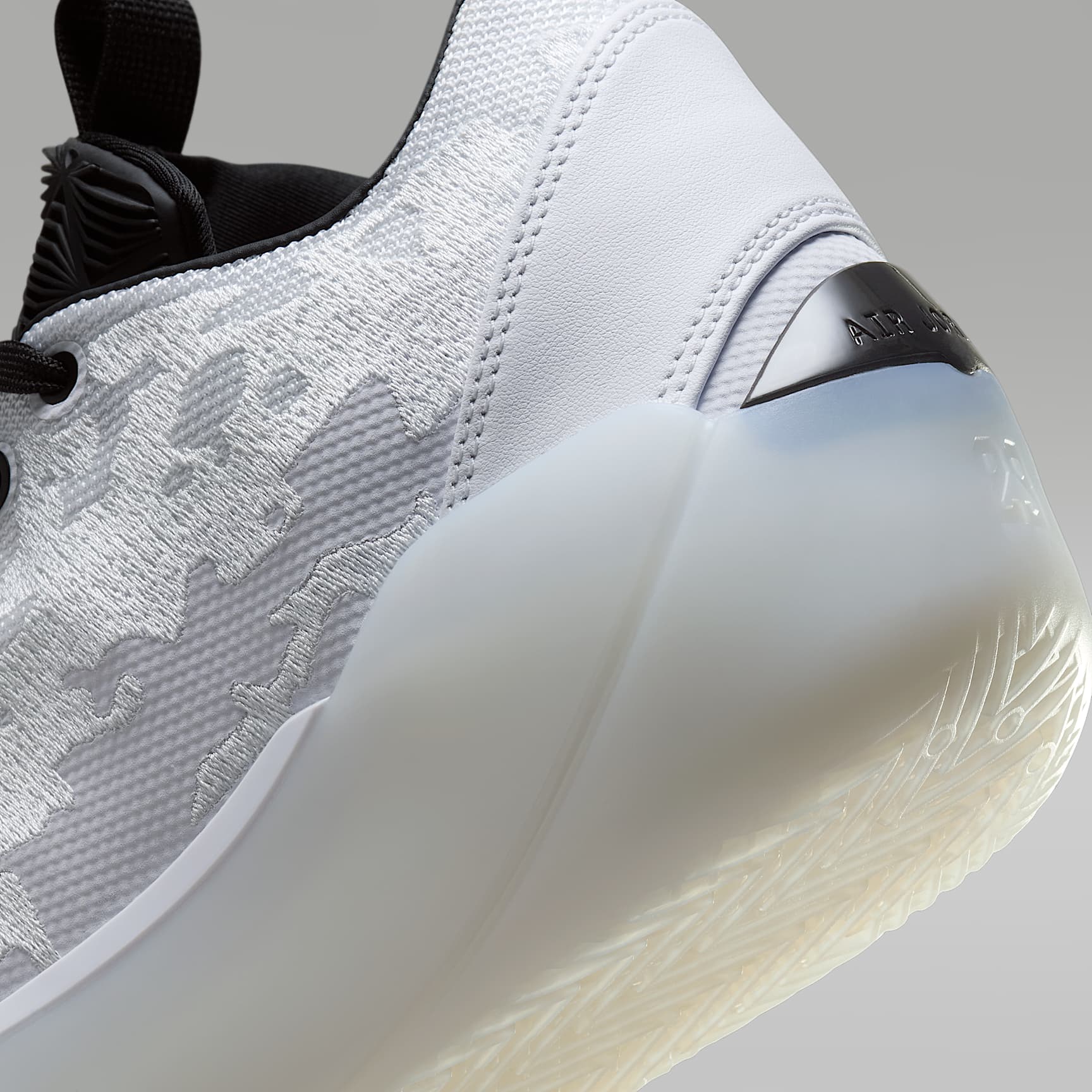 Air Jordan XXXIX "Croix" Basketball Shoes