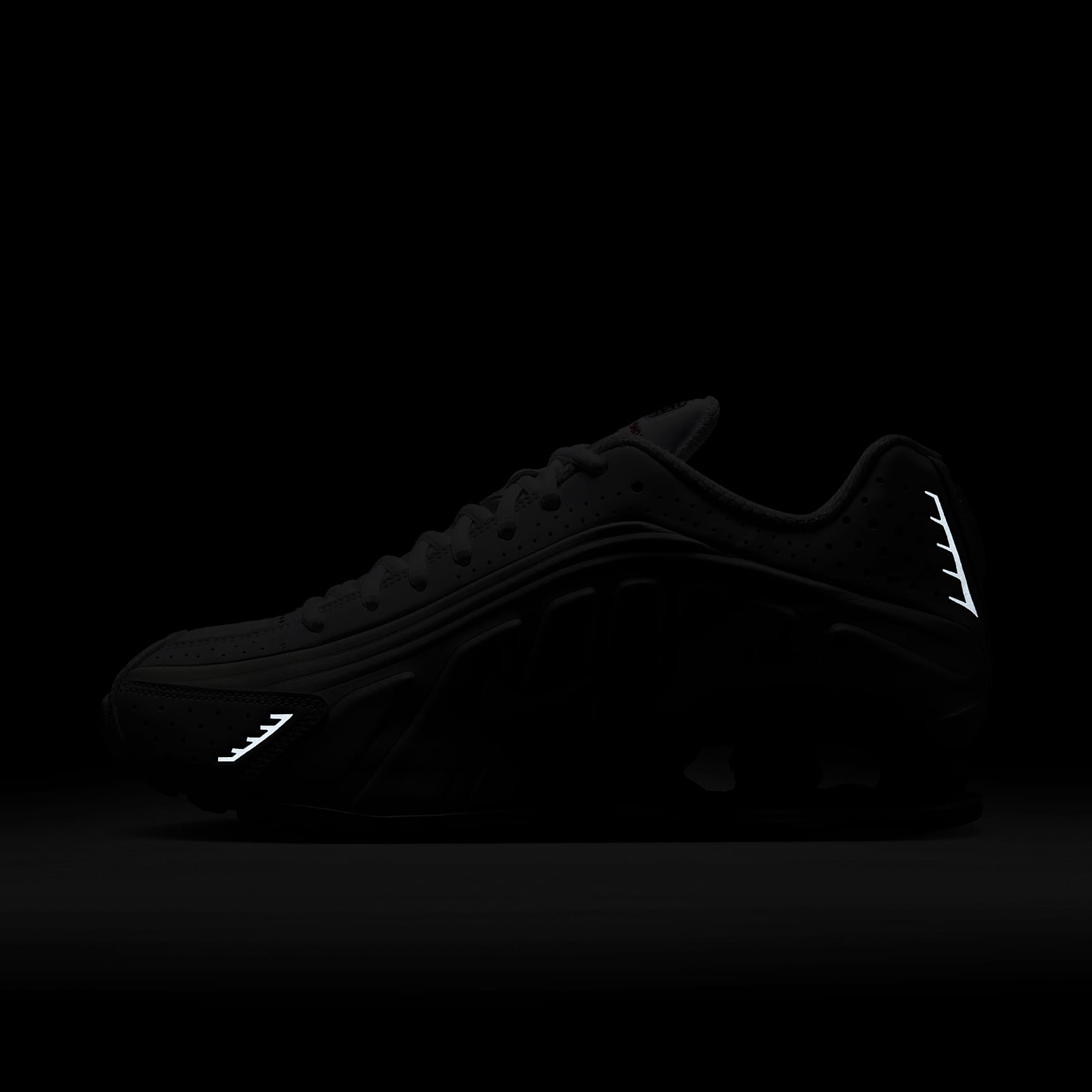 Nike Shox R4 Women's Shoes