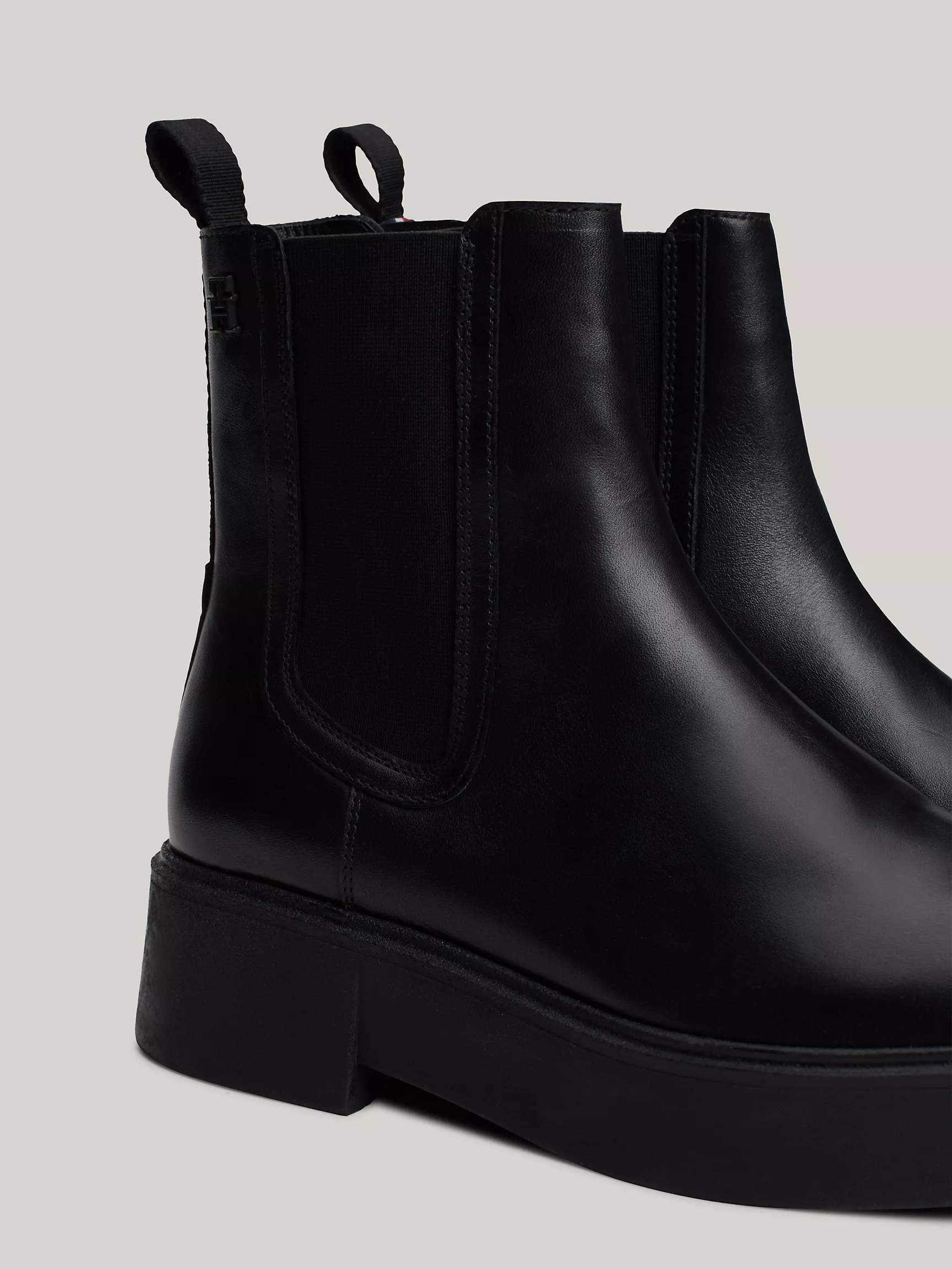 Женские ботинки Tommy Hilfiger, Кожаные ботинки челси с монограммным узором