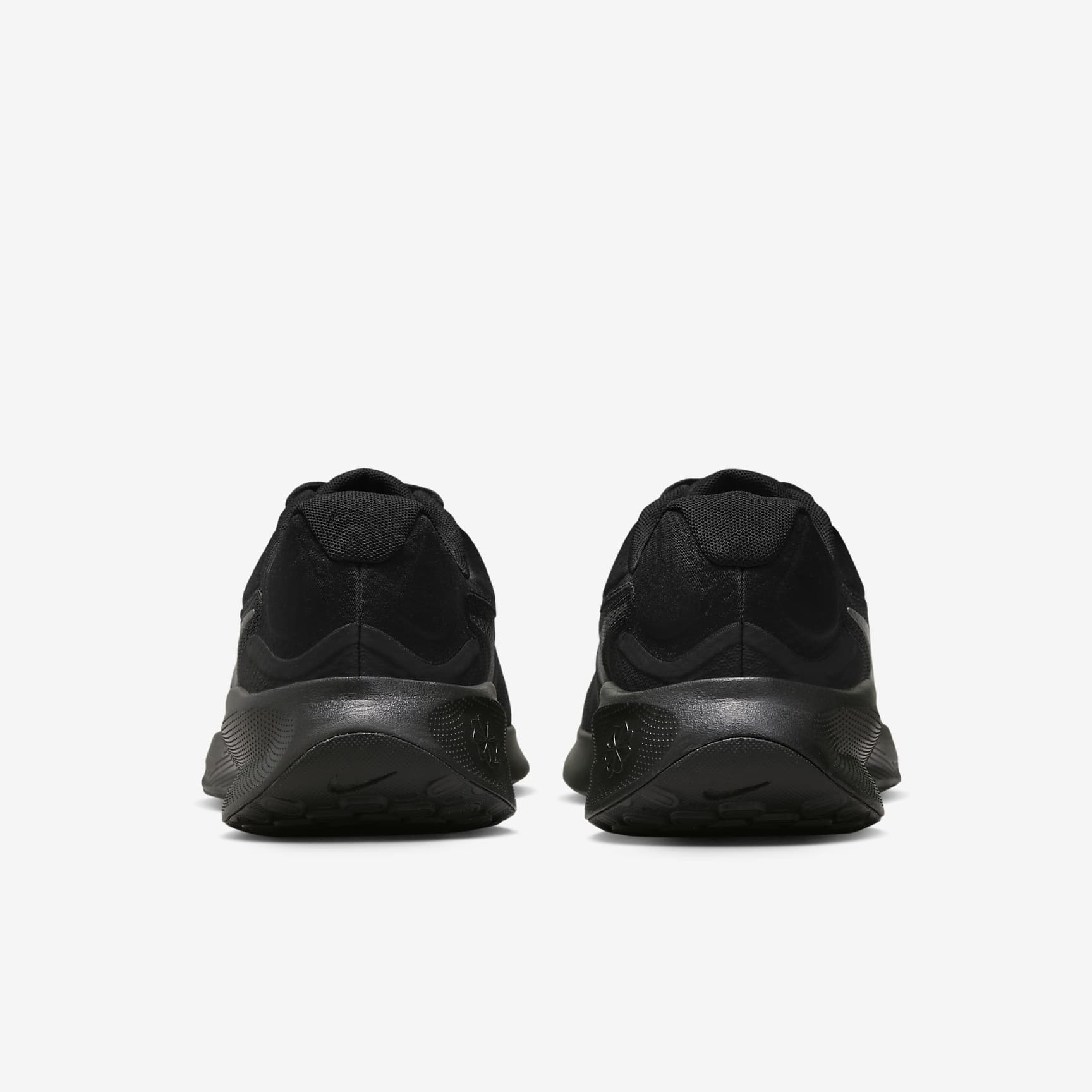 Nike Revolution 7 Men's Road Running Shoes (Extra Wide)