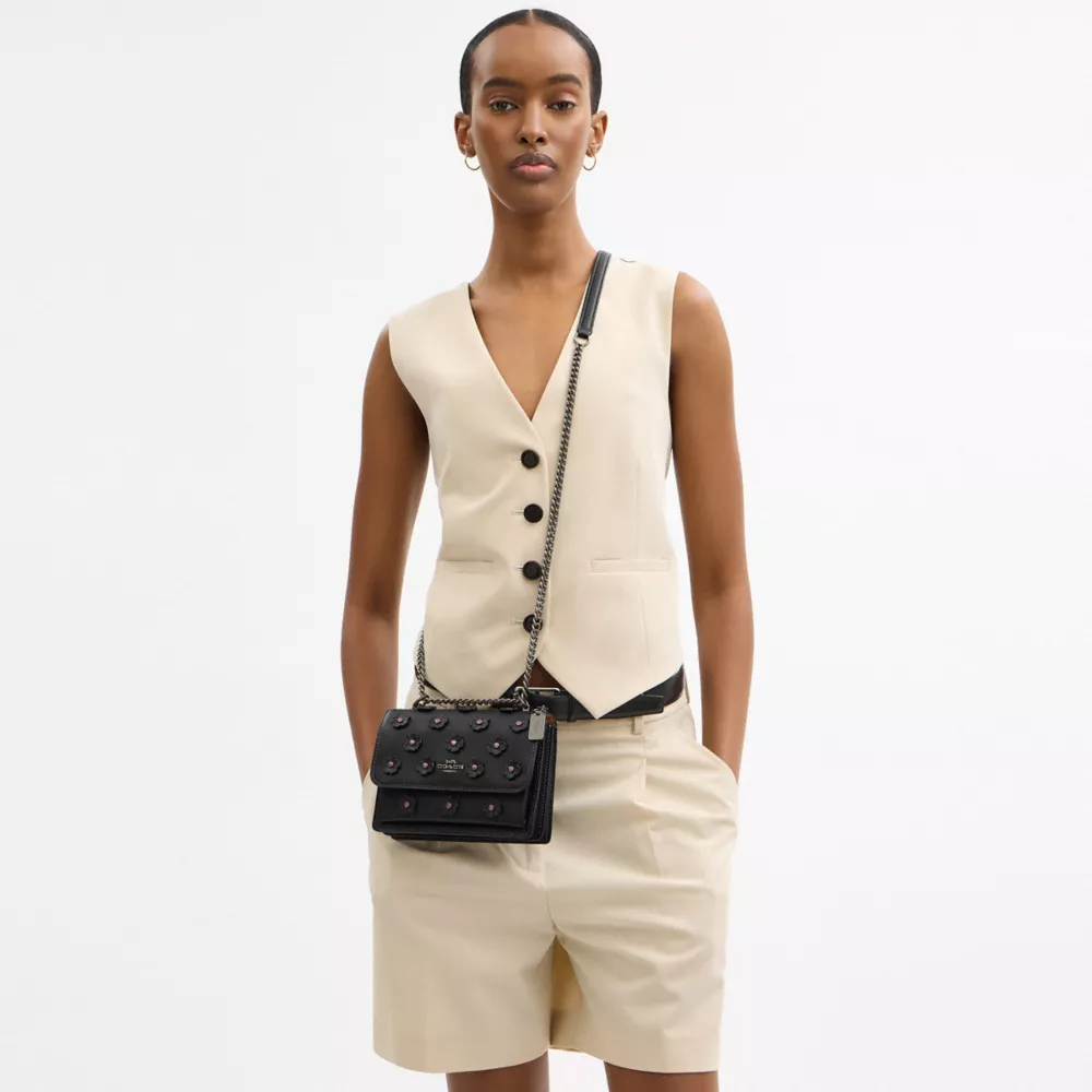 Сумка COACH Mini Klare Crossbody Bag With Floral Applique