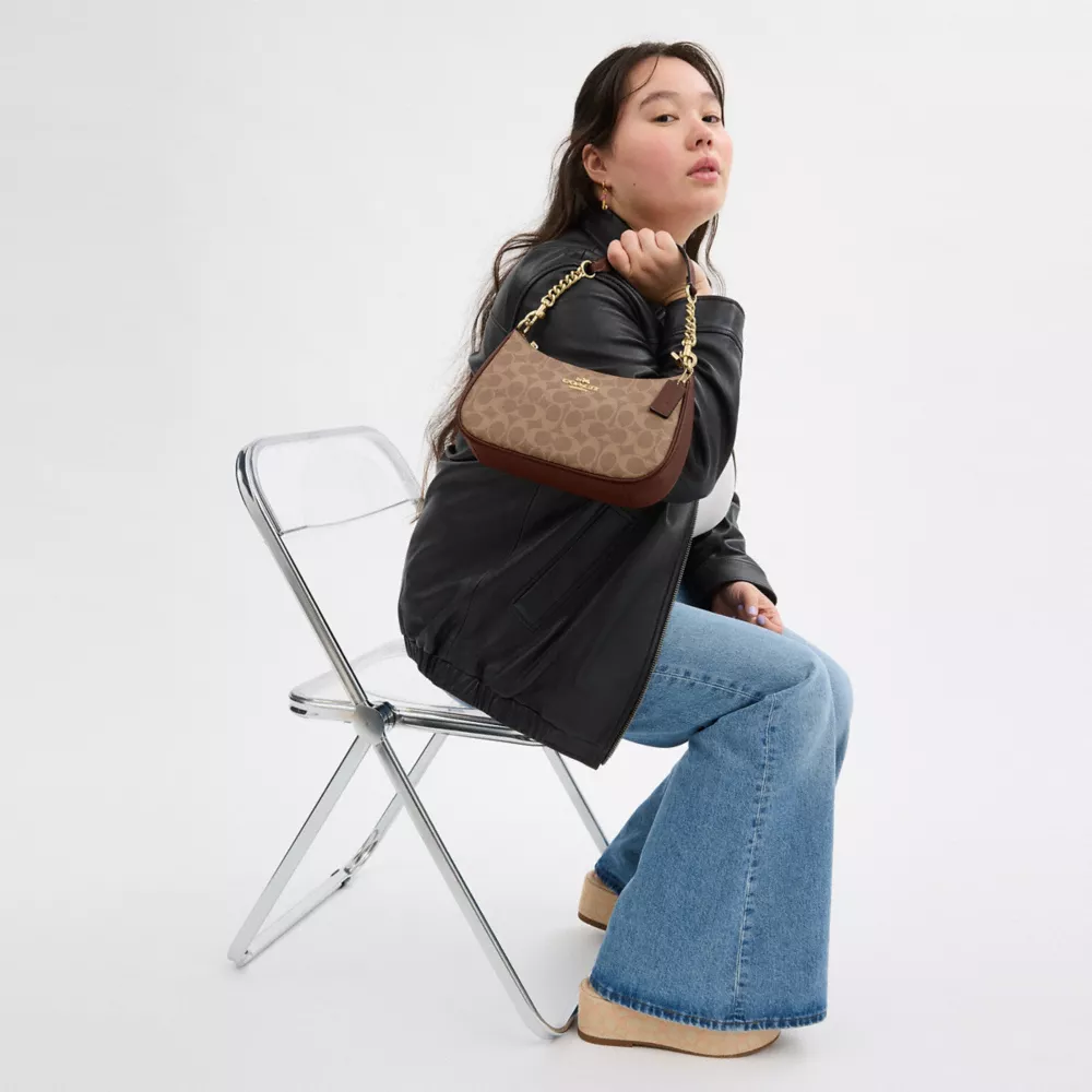 Сумка COACH Teri Shoulder Bag In Signature Canvas