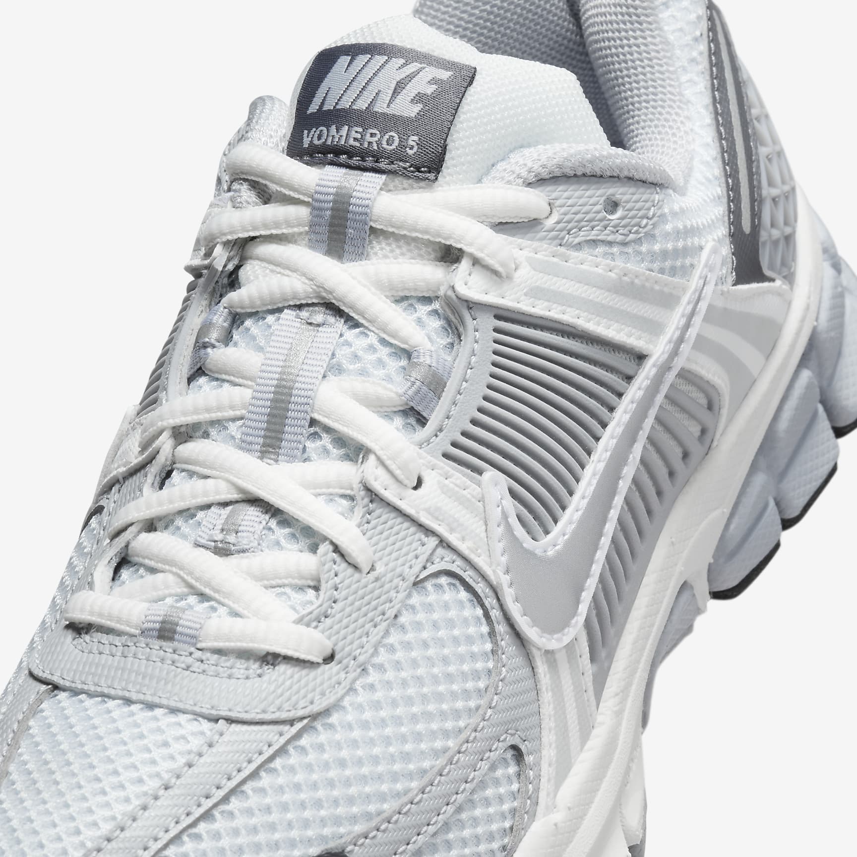 Nike Vomero 5 Big Kids' Shoes