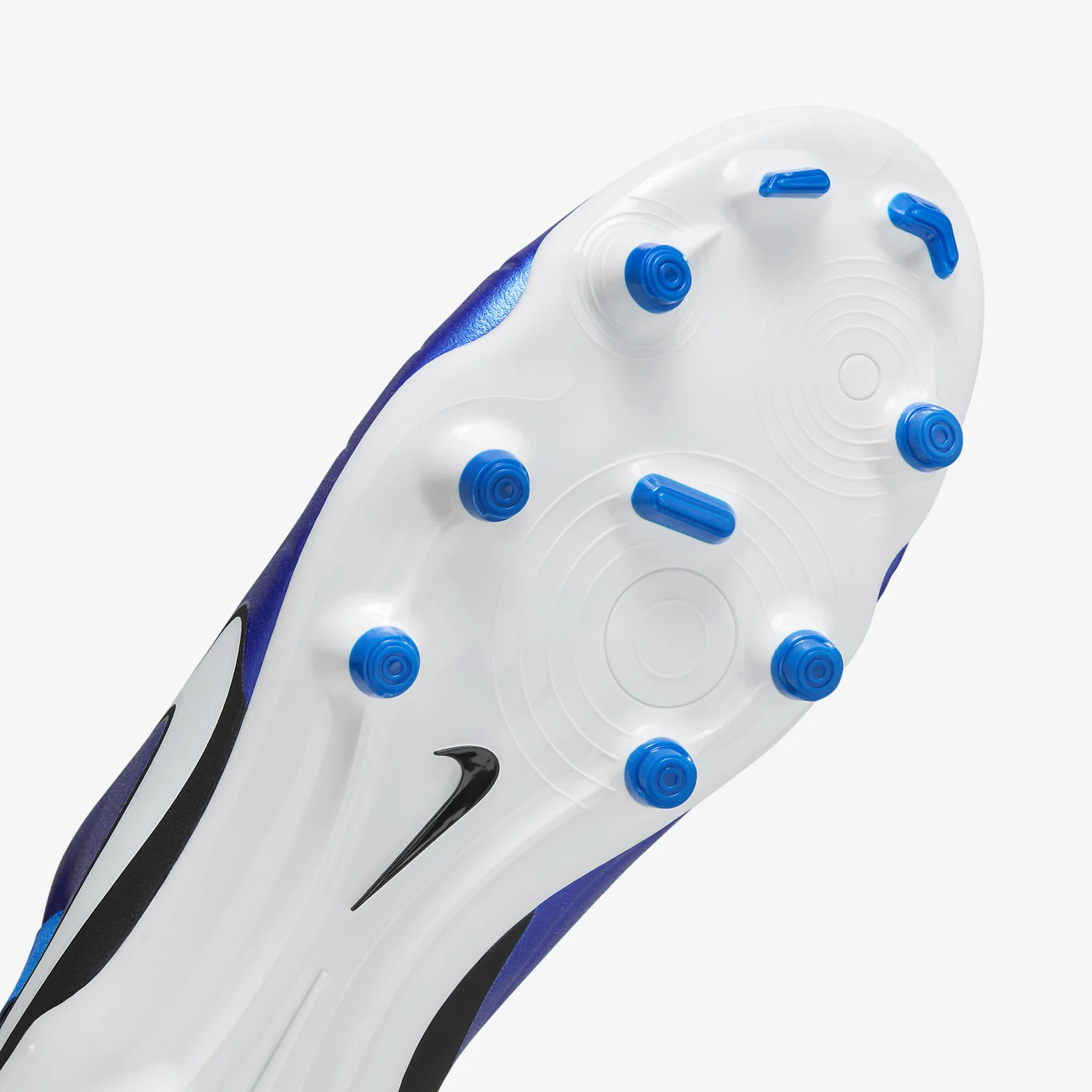 Nike Tiempo Legend 10 Academy Multi-Ground Low-Top Soccer Cleats