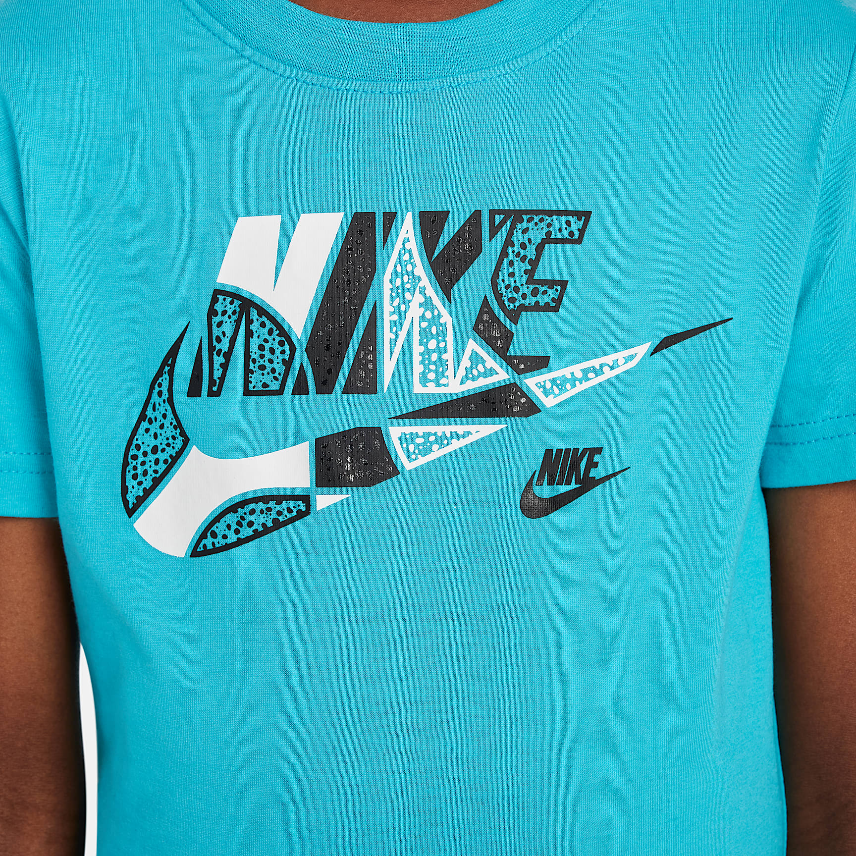 Nike Sportswear "Outside the Lines" Little Kids' 2-Piece French Terry Shorts Set